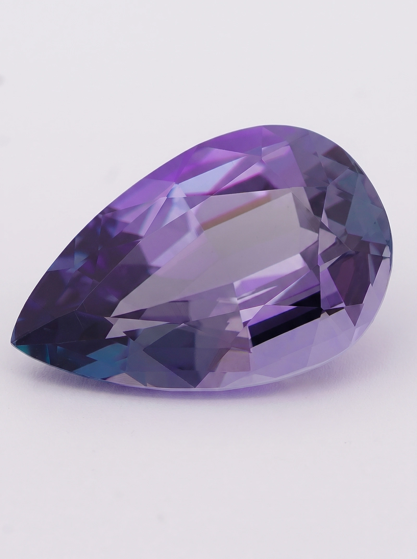 Natural Tanzanite – Internally Flawless – Bellerophon Certified / NO-B62952
