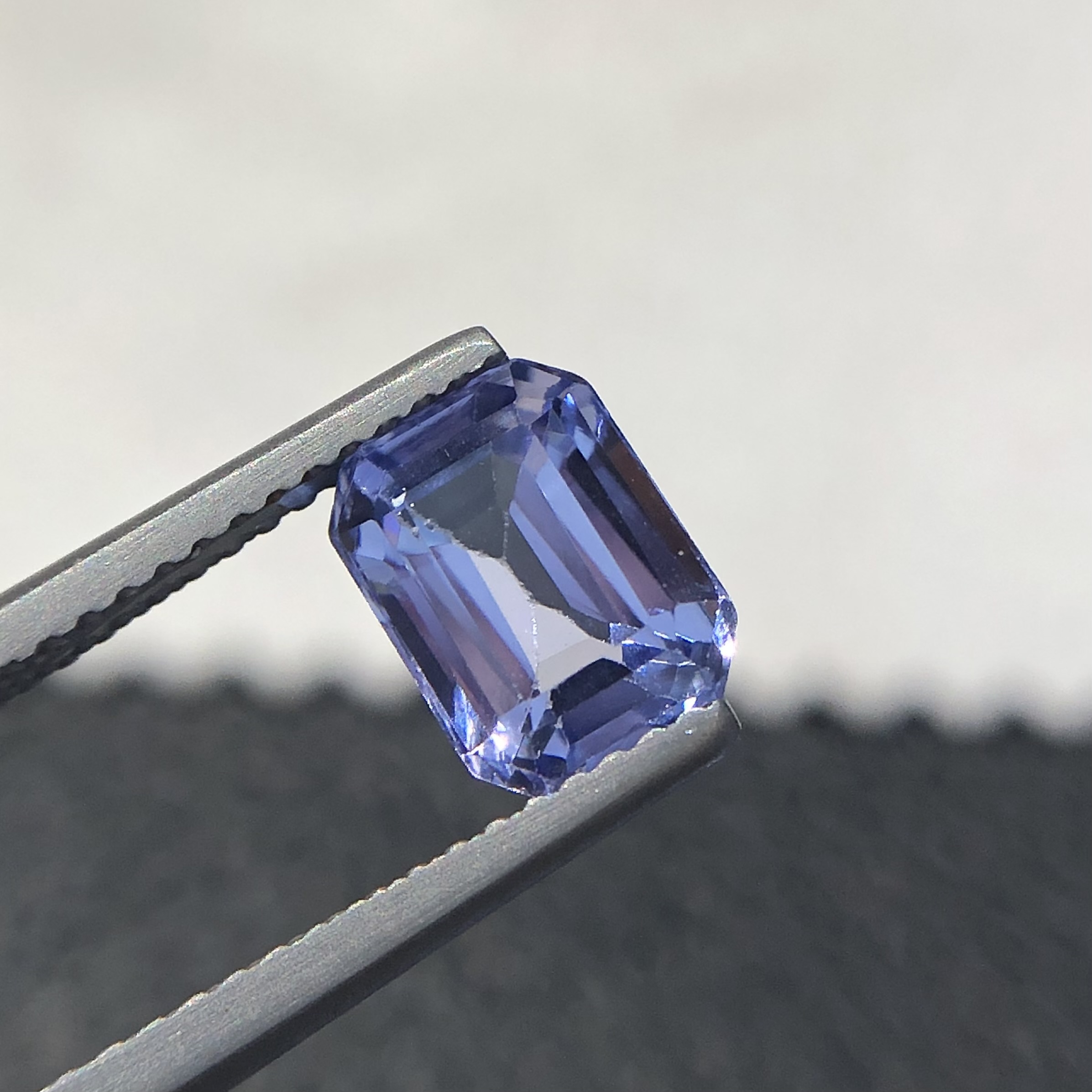 2.00 Carats Tanzanite ICA Certified — view 3