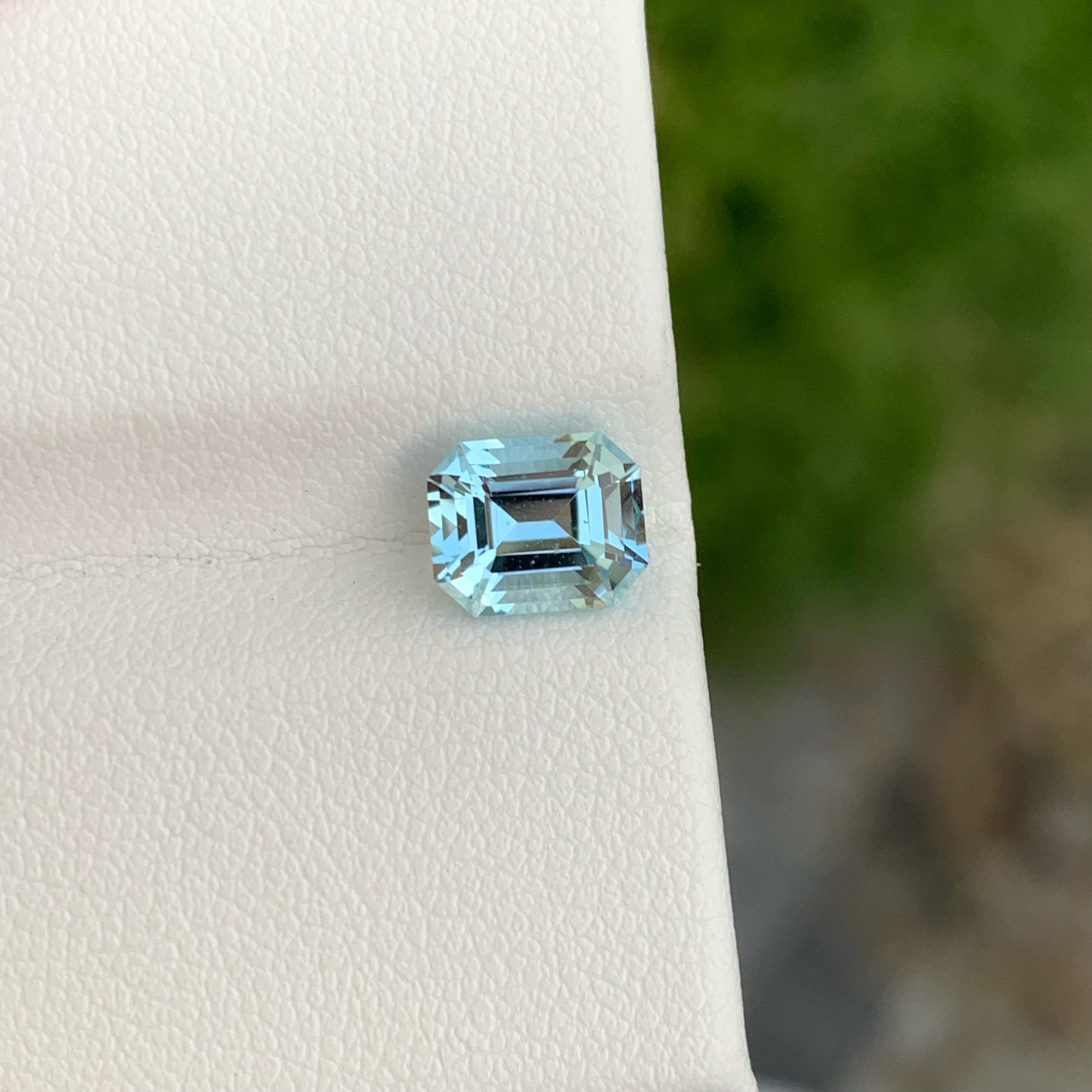 1.50 Carats Aquamarine — view 1
