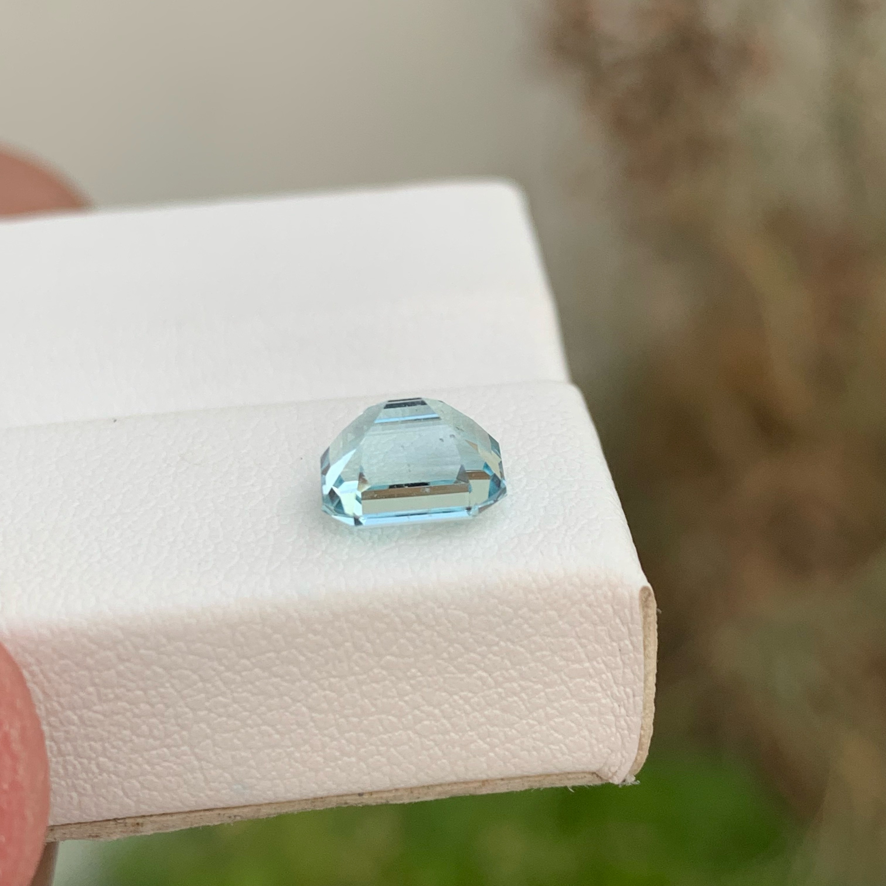 1.50 Carats Aquamarine — view 3