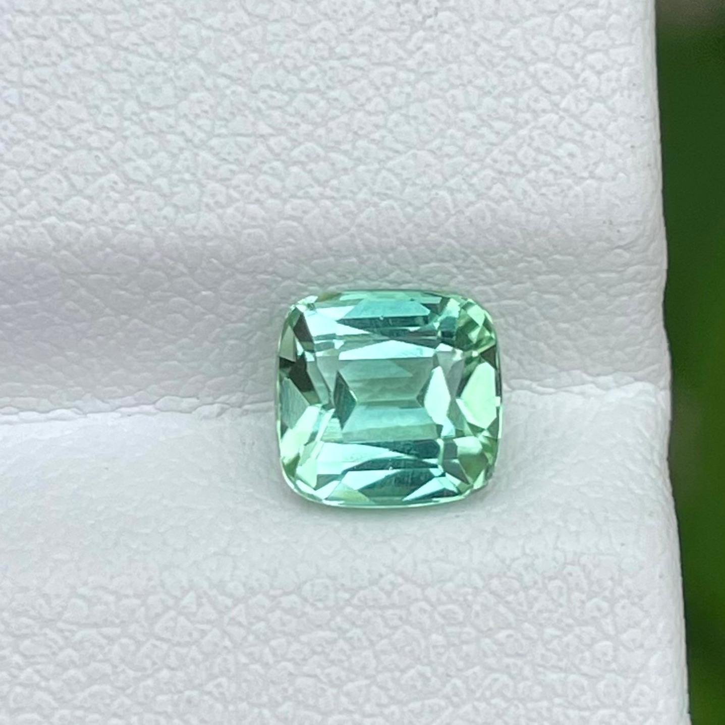 1.50 Carats Sea Form Tourmaline — view 4