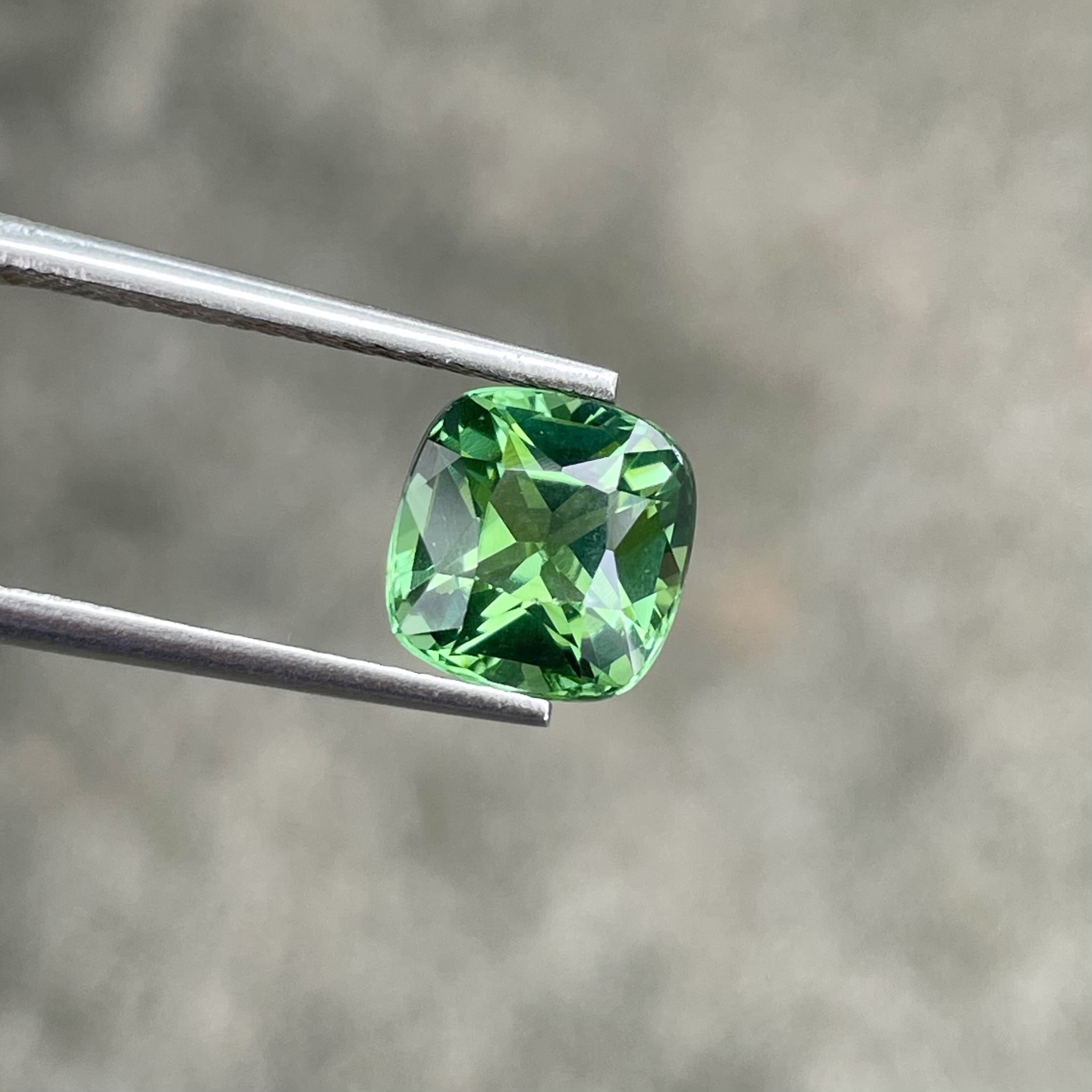 2.85 Carats Mint Green Tourmaline