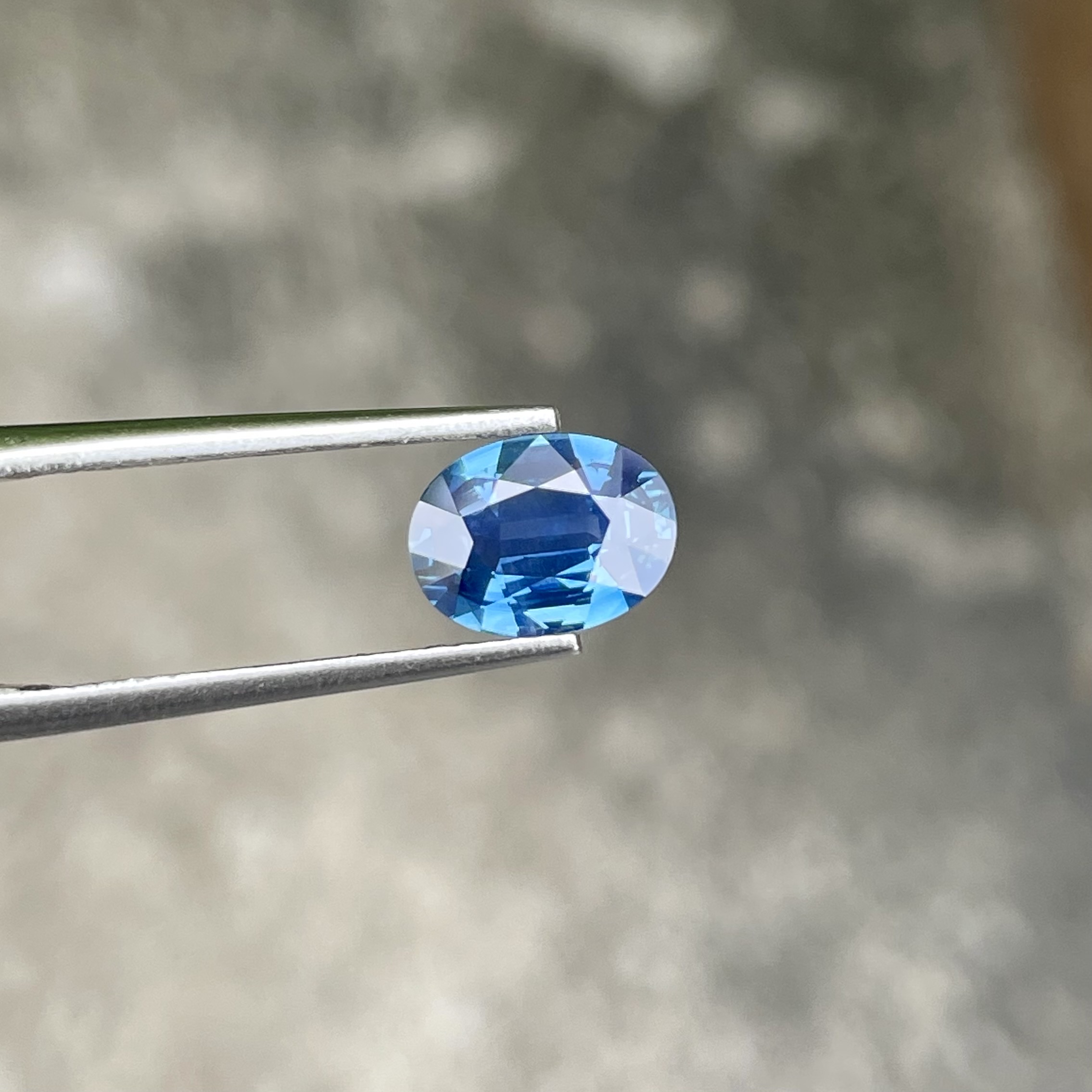 1.45 Carats Blue Sapphire
