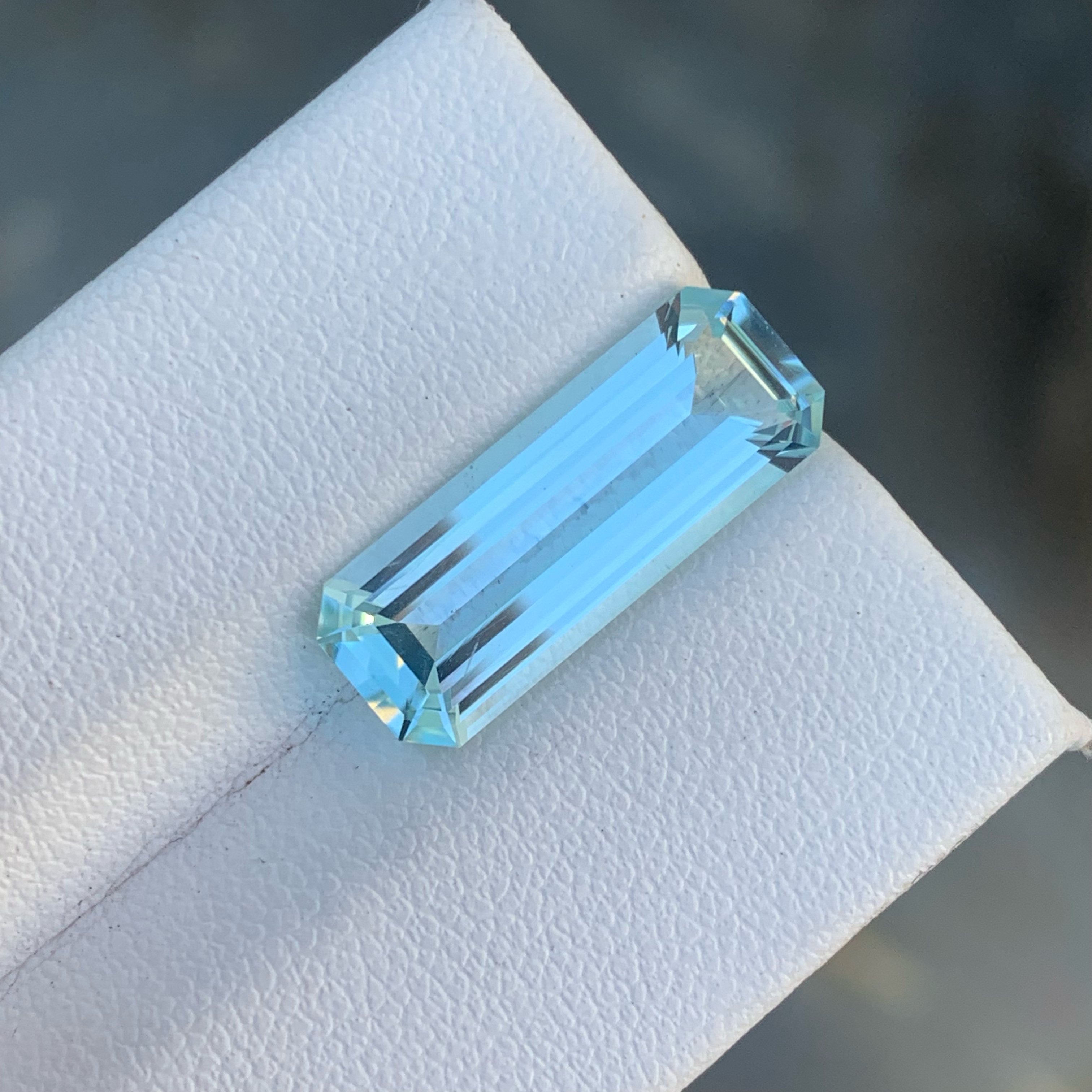 4.80 Carats Natural Aquamarine