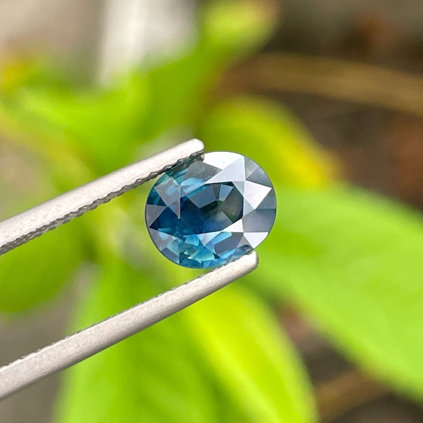 1.56 Carats Natural Greenish Blue Sapphire — view 2