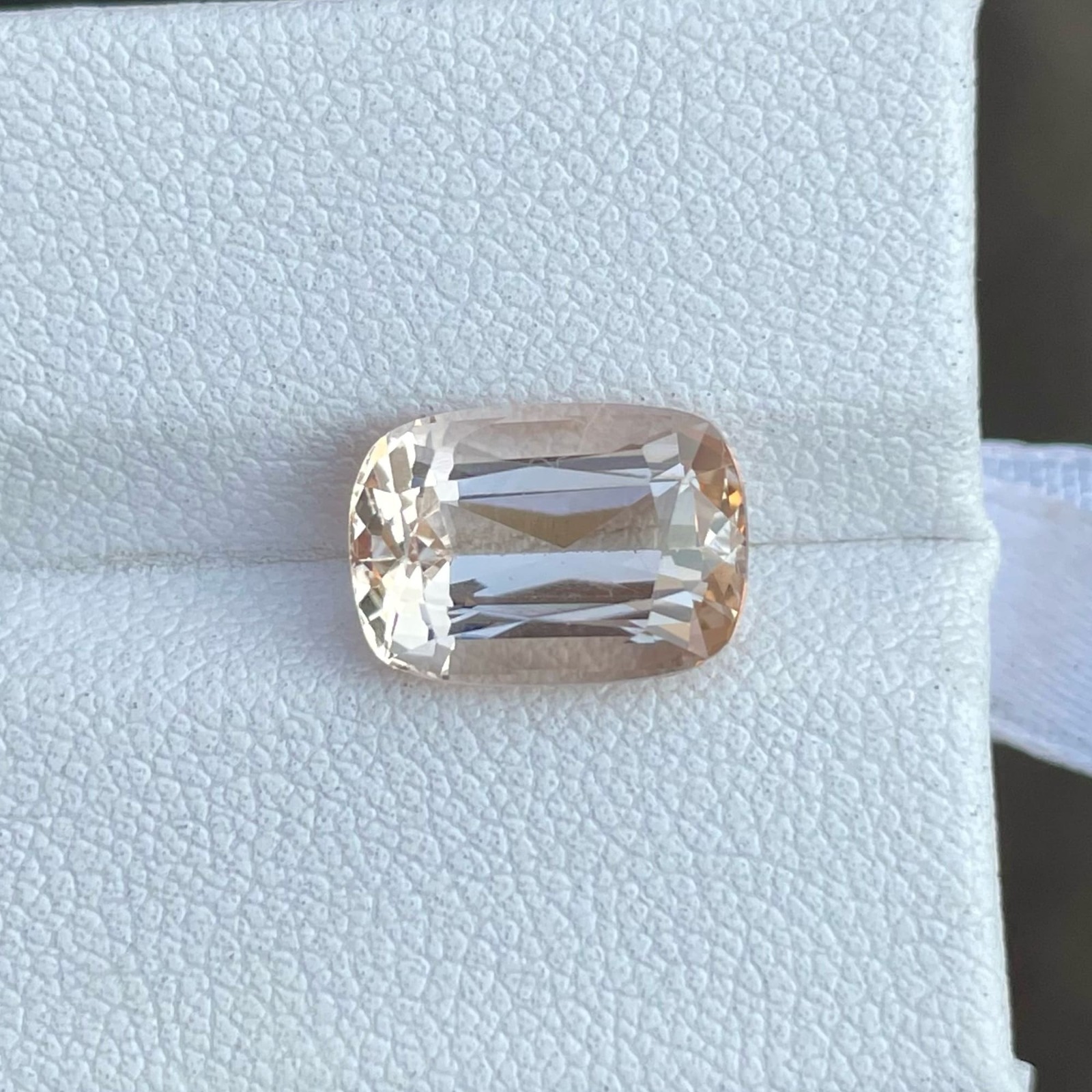 5.14 Carats Light Golden Topaz