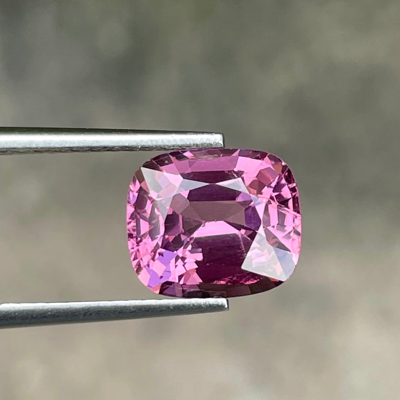 3.75 Carats Pink Spinel
