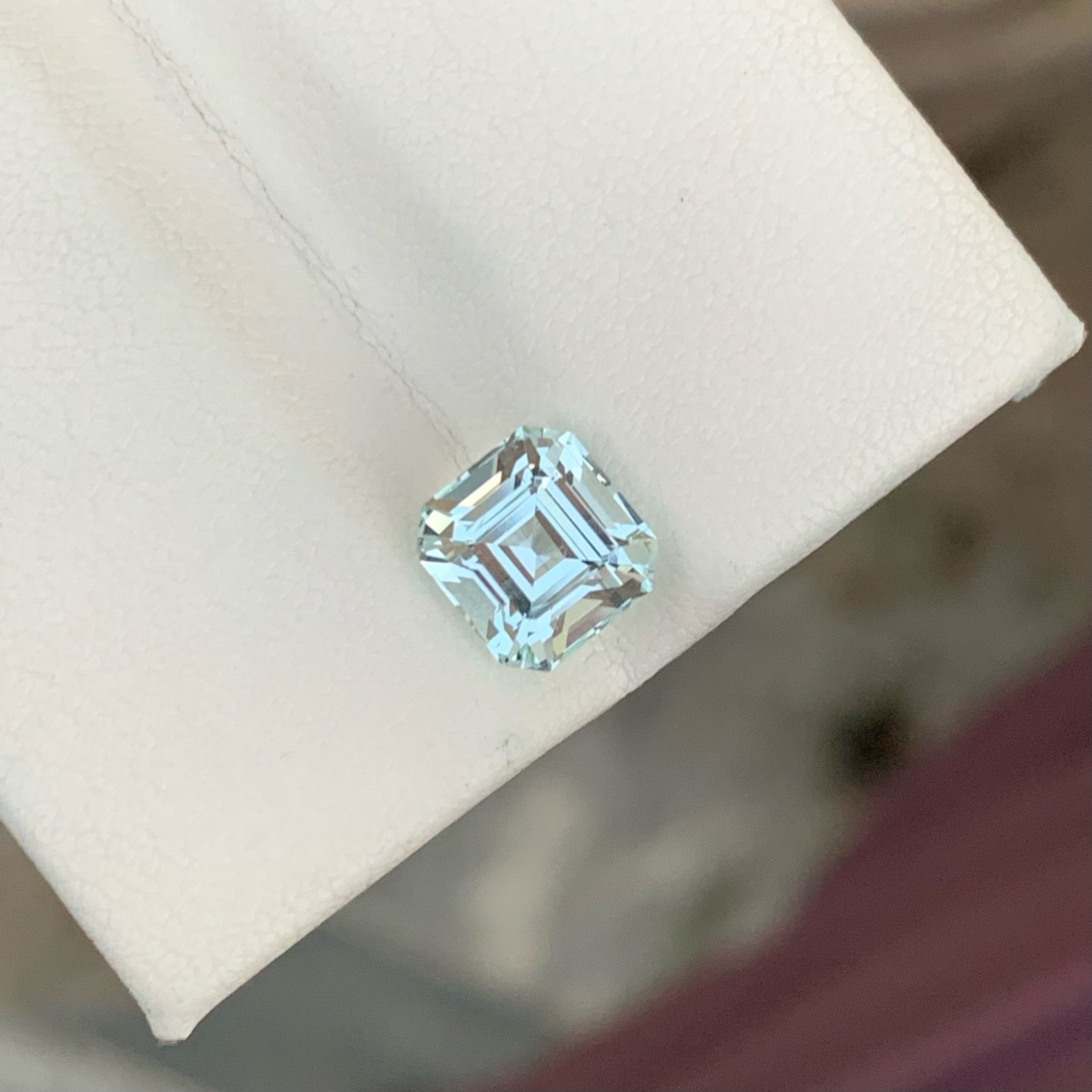 2.20 Carats Aquamarine — view 4