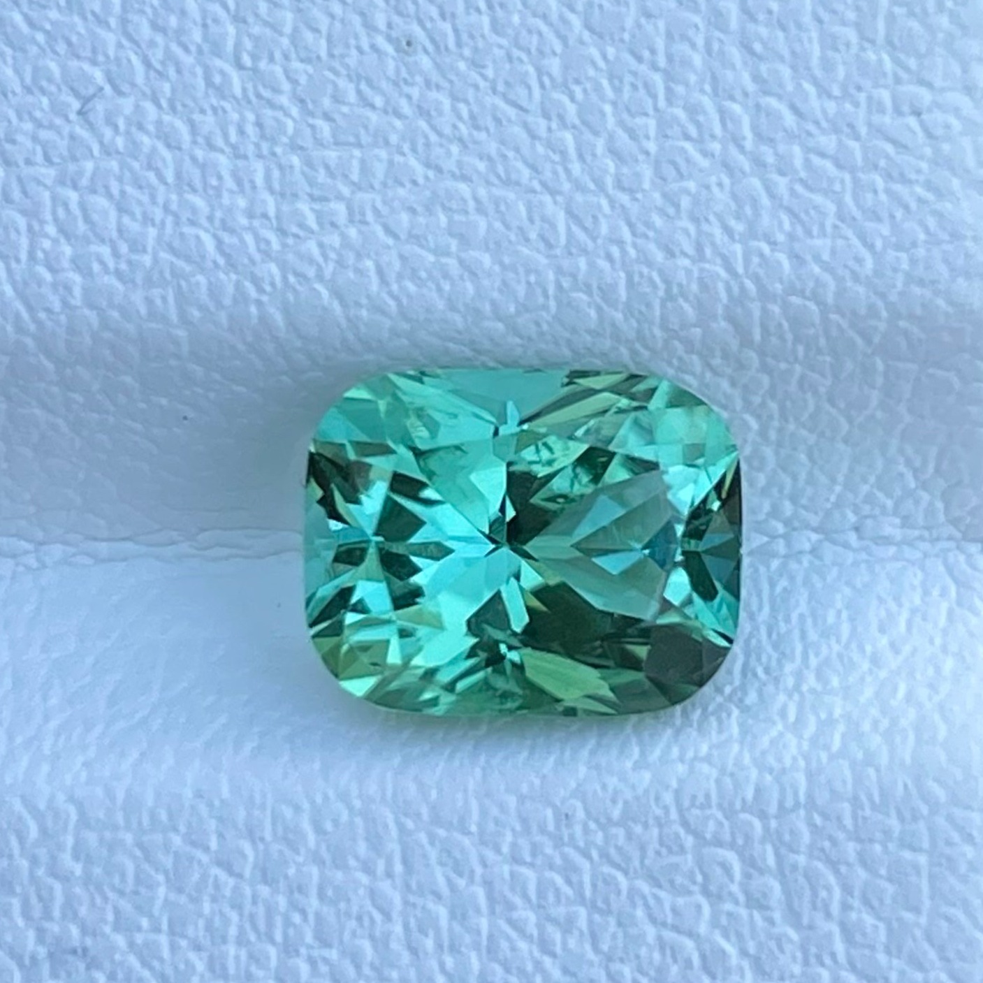 2.45 Carats Mint Green Tourmaline