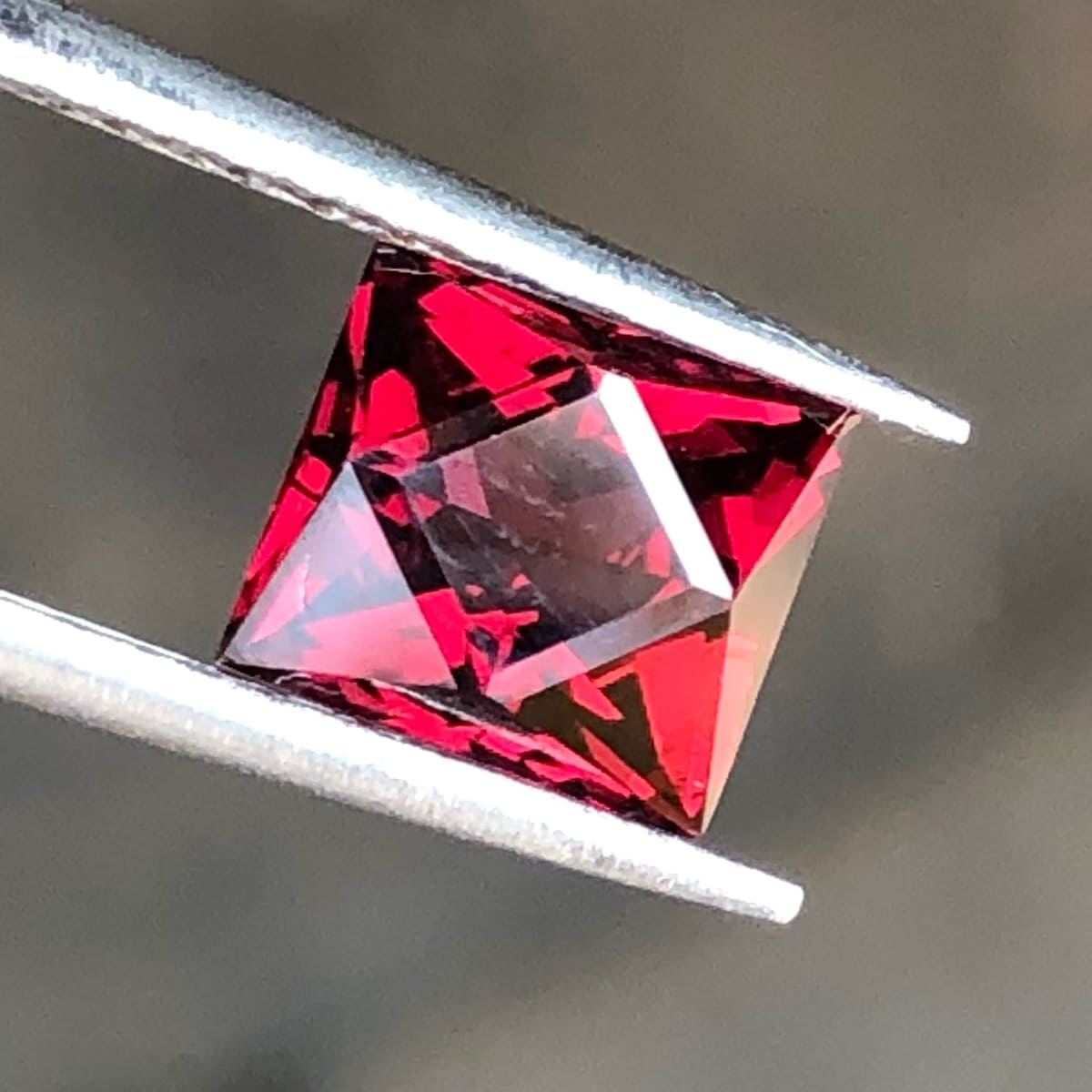 2.40 Carats Cool Red Rhodalite Garnet Loose Gemstone — view 3