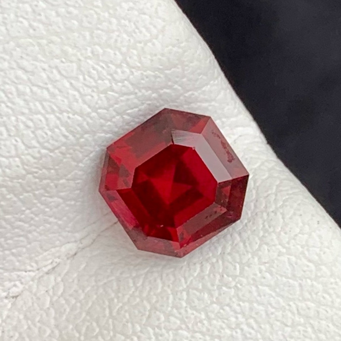1.70 Carats Rhodolite Garnet — view 1