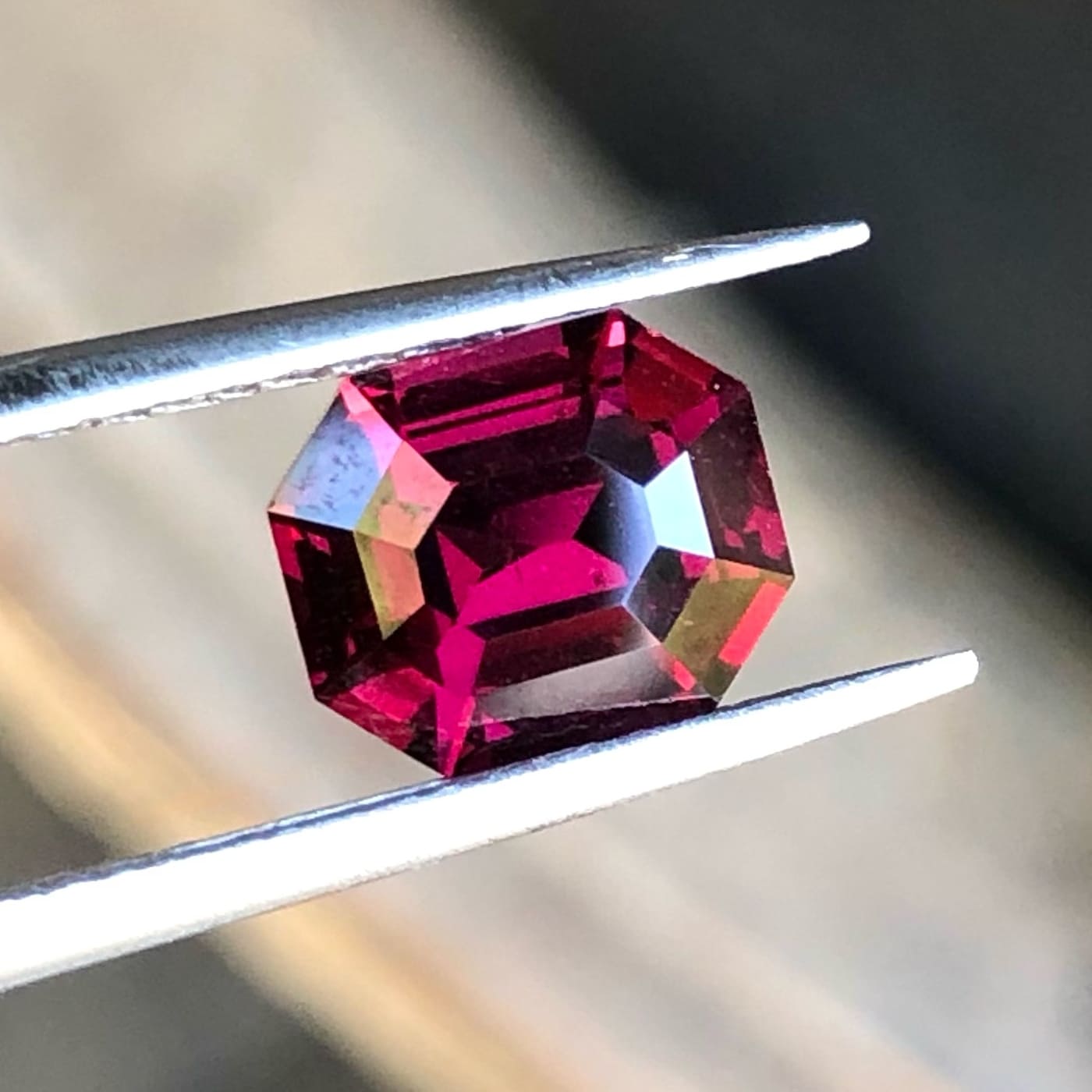 2.50 carats Raspberry Garnet