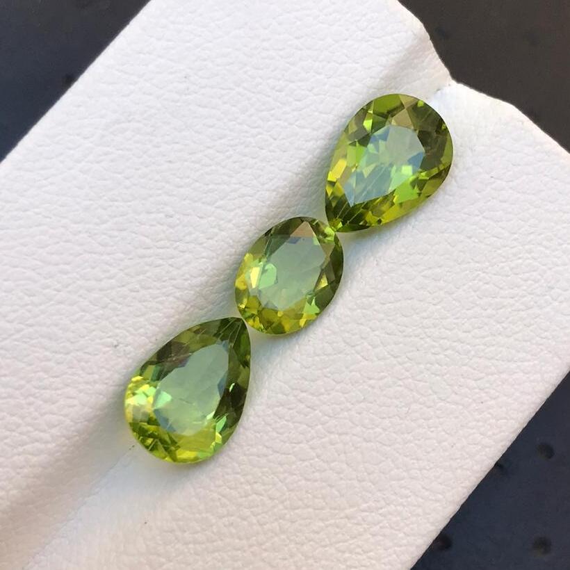 2.25 ct, 1.5 oval ct Peridot Earring Set — view 3