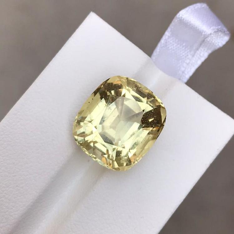 14.40 Carats Heliodore — view 4