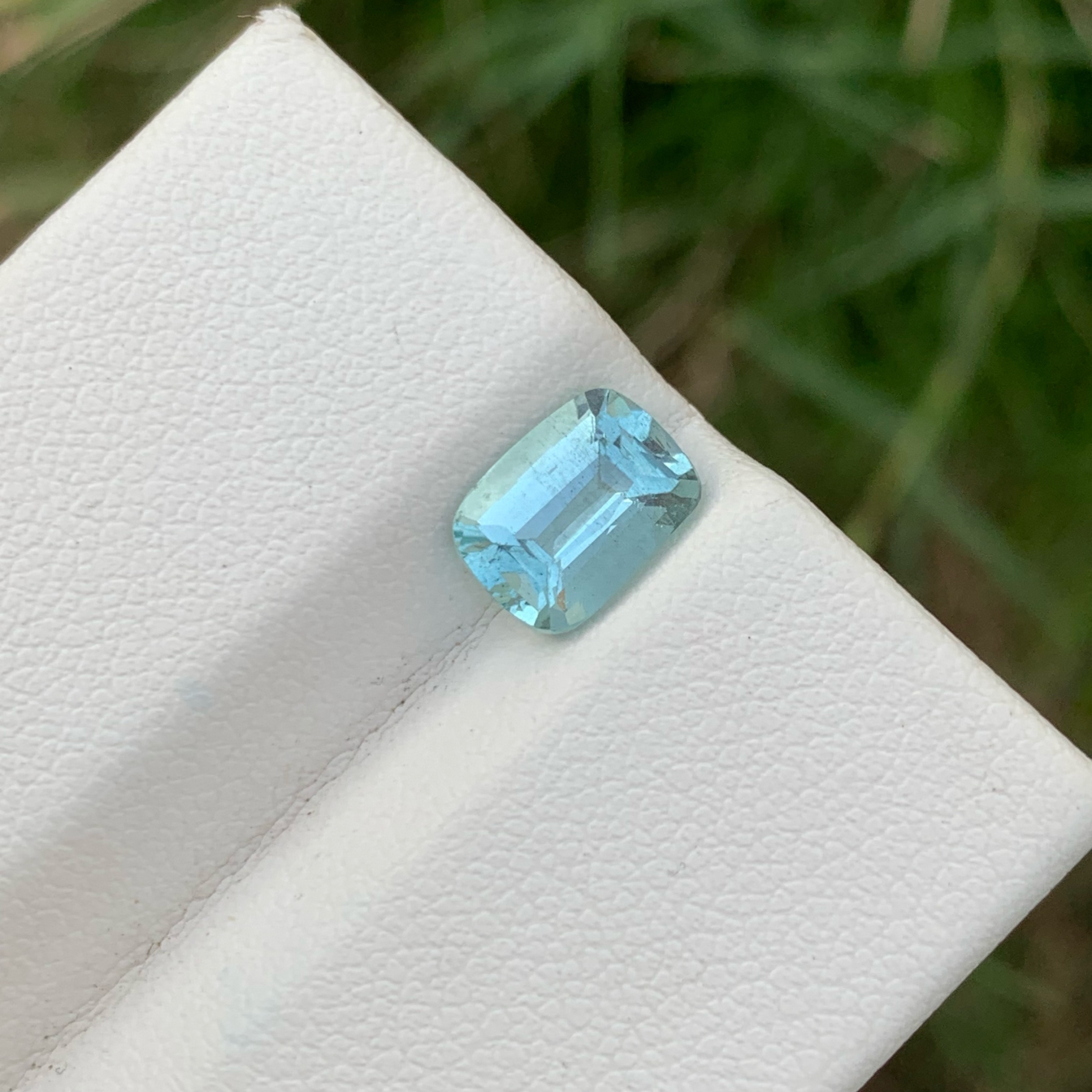 1.50 Carats Cushion Shape Blue Aquamarine Loose Gemstone — view 1