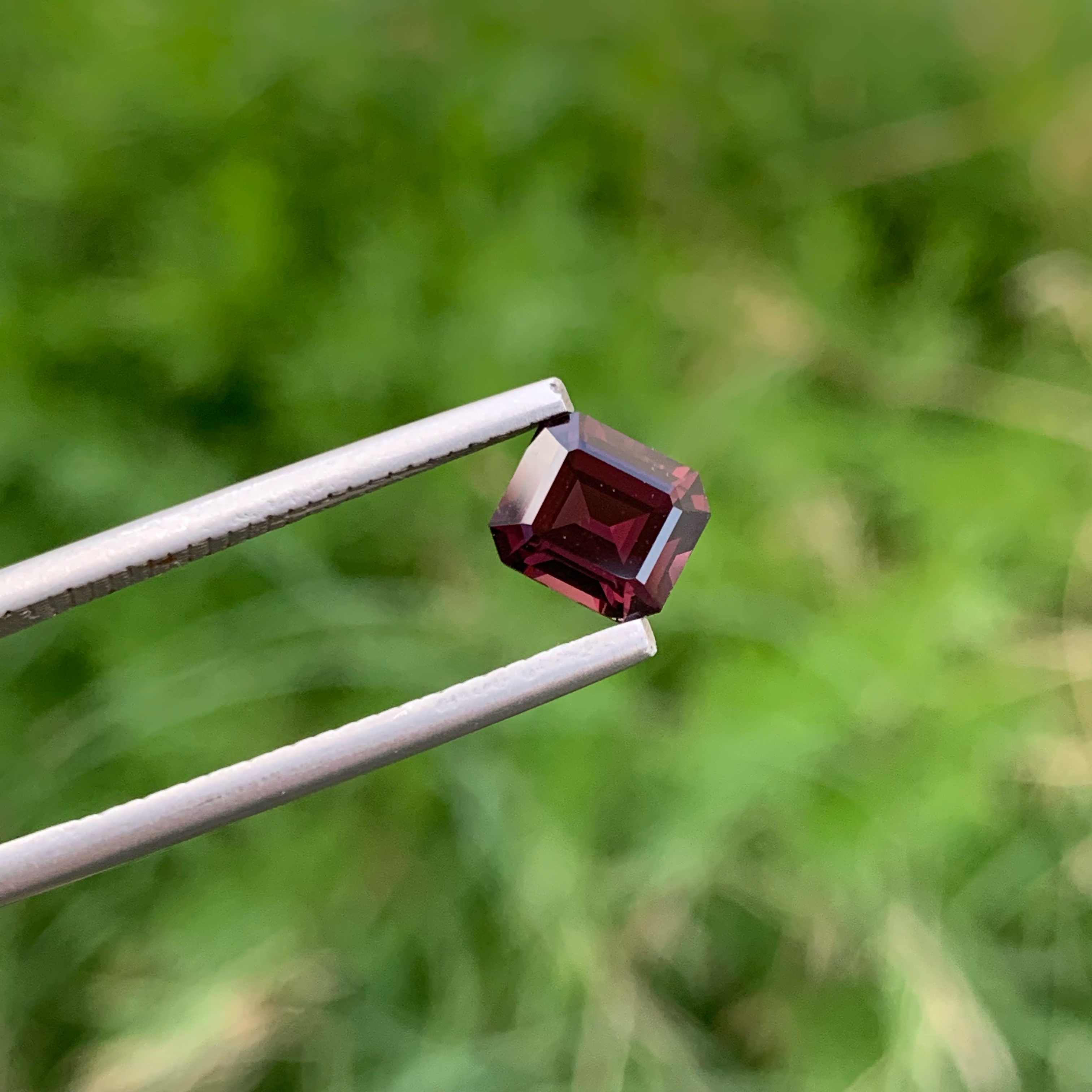 1.35 Carats Octagon Shape Hot Purplish Burmese Spinal Loose Gemstone — view 2