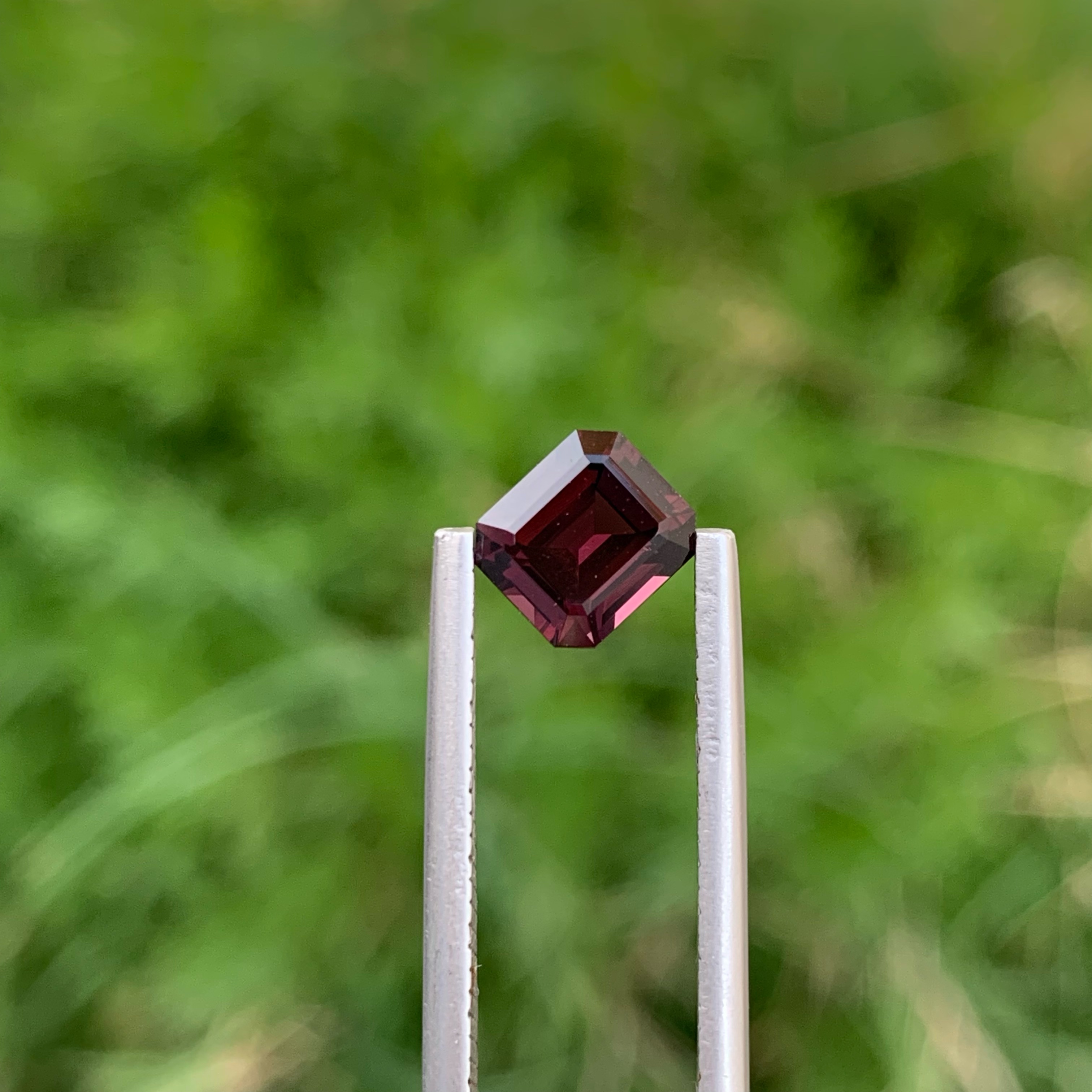 1.35 Carats Octagon Shape Hot Purplish Burmese Spinal Loose Gemstone — view 3