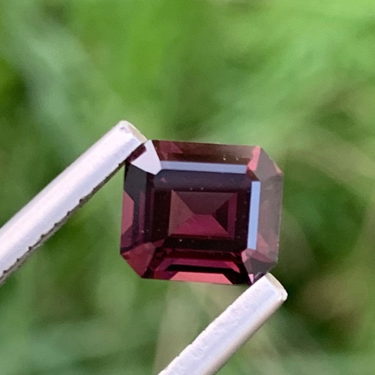 1.35 Carats Octagon Shape Hot Purplish Burmese Spinal Loose Gemstone — view 5
