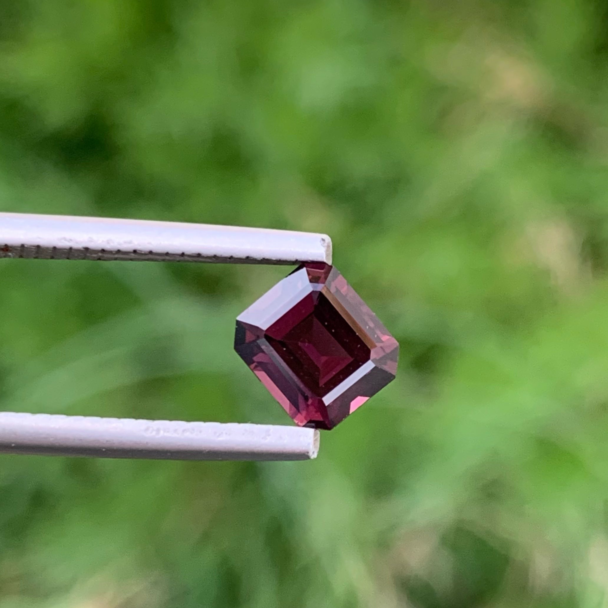 1.35 Carats Octagon Shape Hot Purplish Burmese Spinal Loose Gemstone — view 6