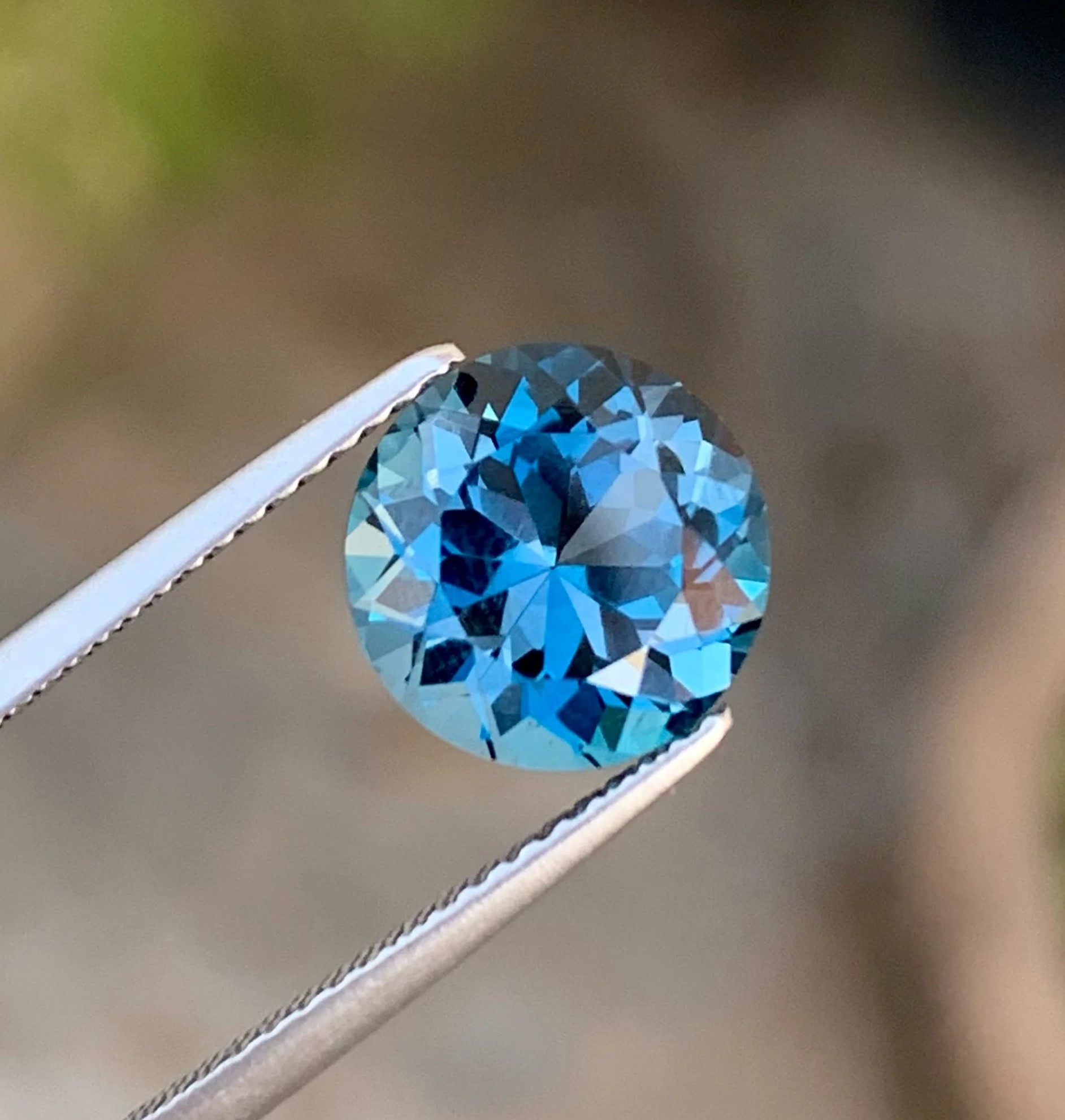 London Blue Topaz — view 2