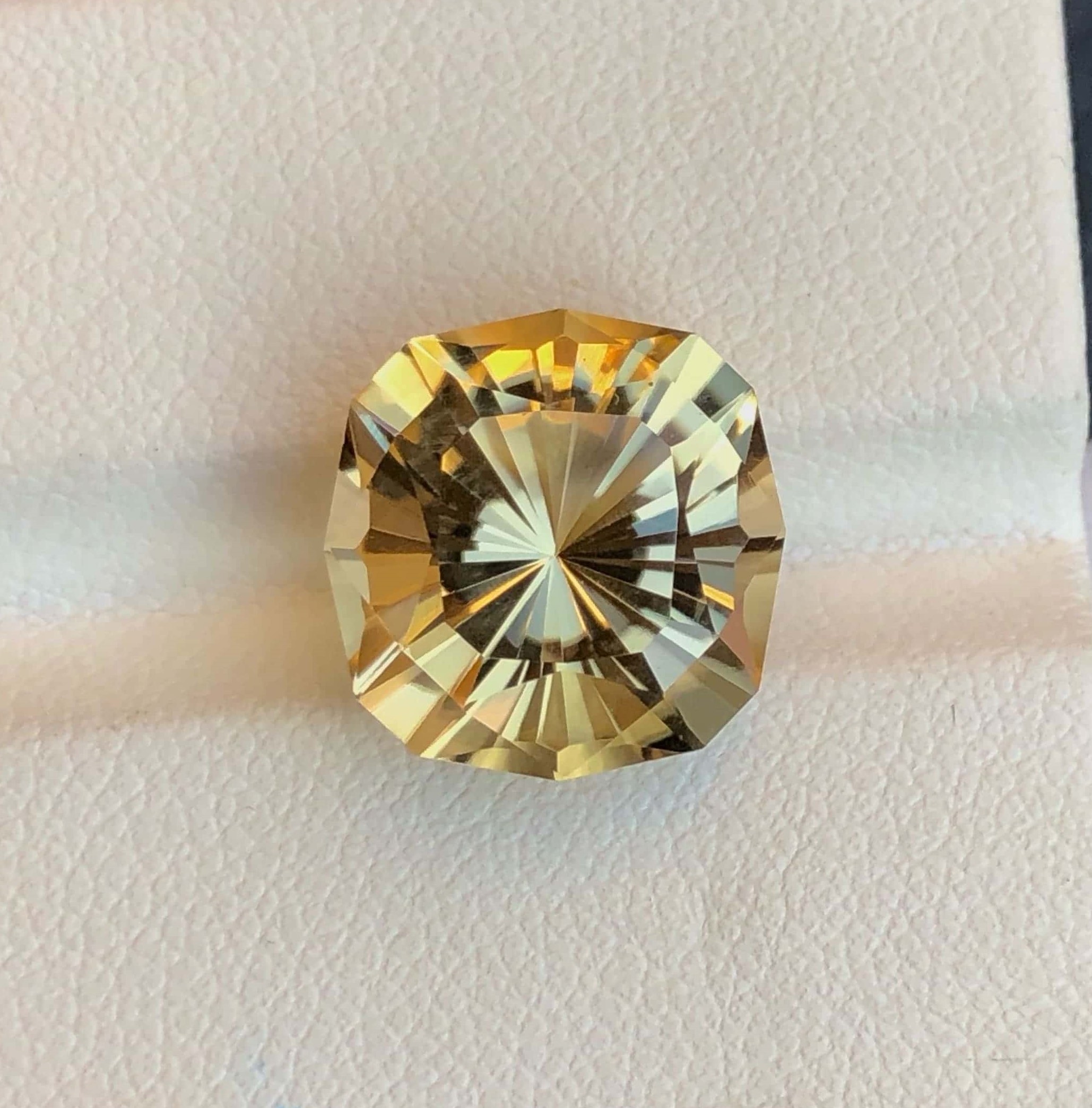 Precision Cut Scapolite