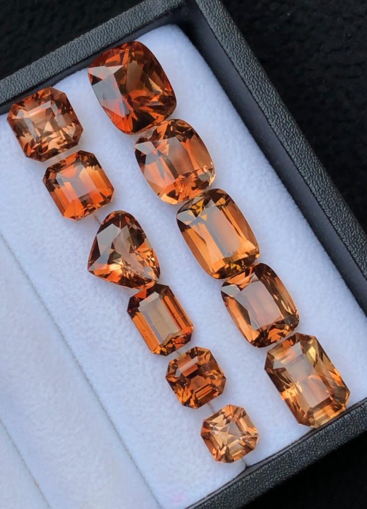 138.48 carats Topaz Lot From Pakistan Loose Gemstone — view 1
