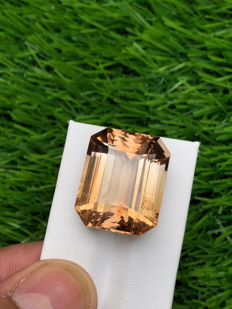 59.76 Carats Golden Topaz From Pakistan Loose Gemstone — view 4