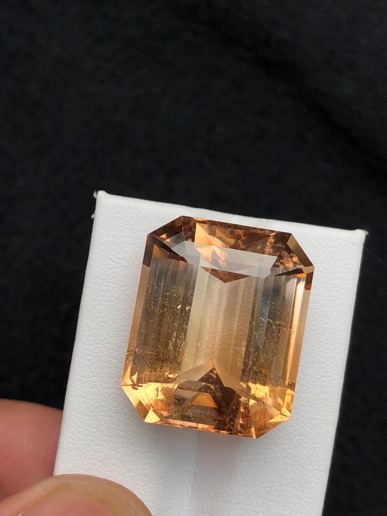 59.76 Carats Golden Topaz From Pakistan Loose Gemstone — view 6
