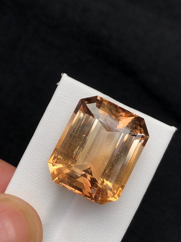 59.76 Carats Golden Topaz From Pakistan Loose Gemstone — view 7