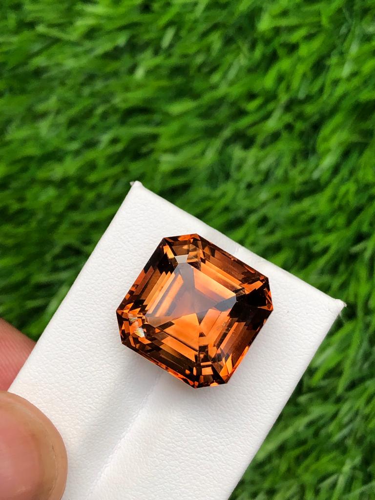 31.50 Carats Golden Topaz From Pakistan Loose Gemstone