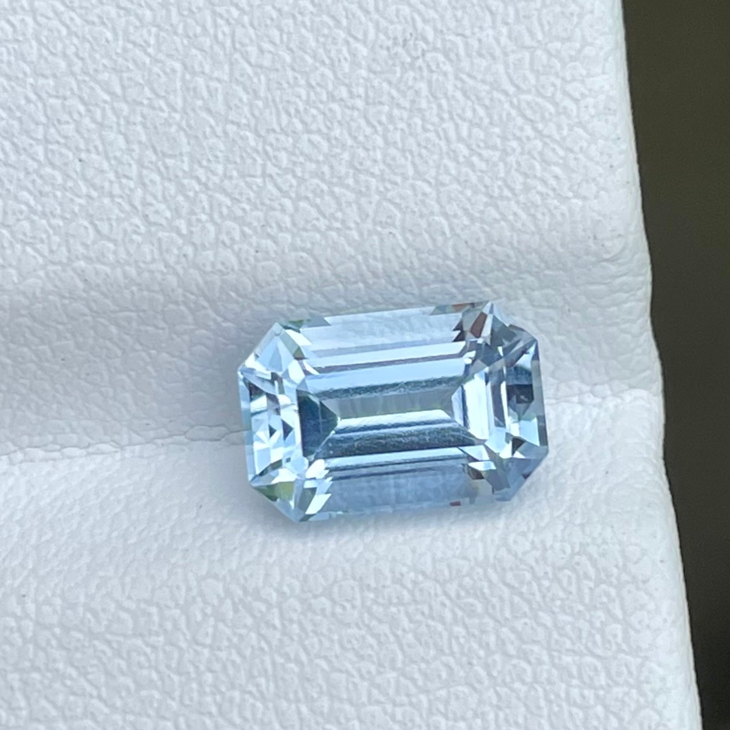 Sea Blue Aquamarine Gem — view 2