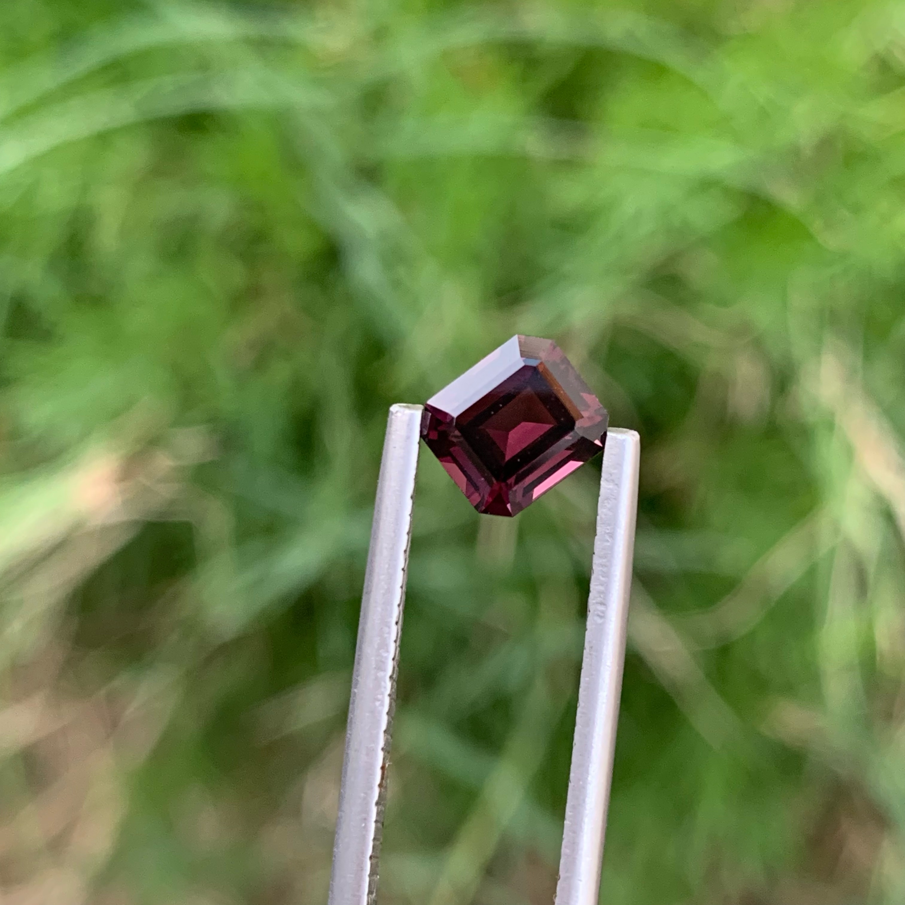 Hot Purplish Burmese Spinel — view 1