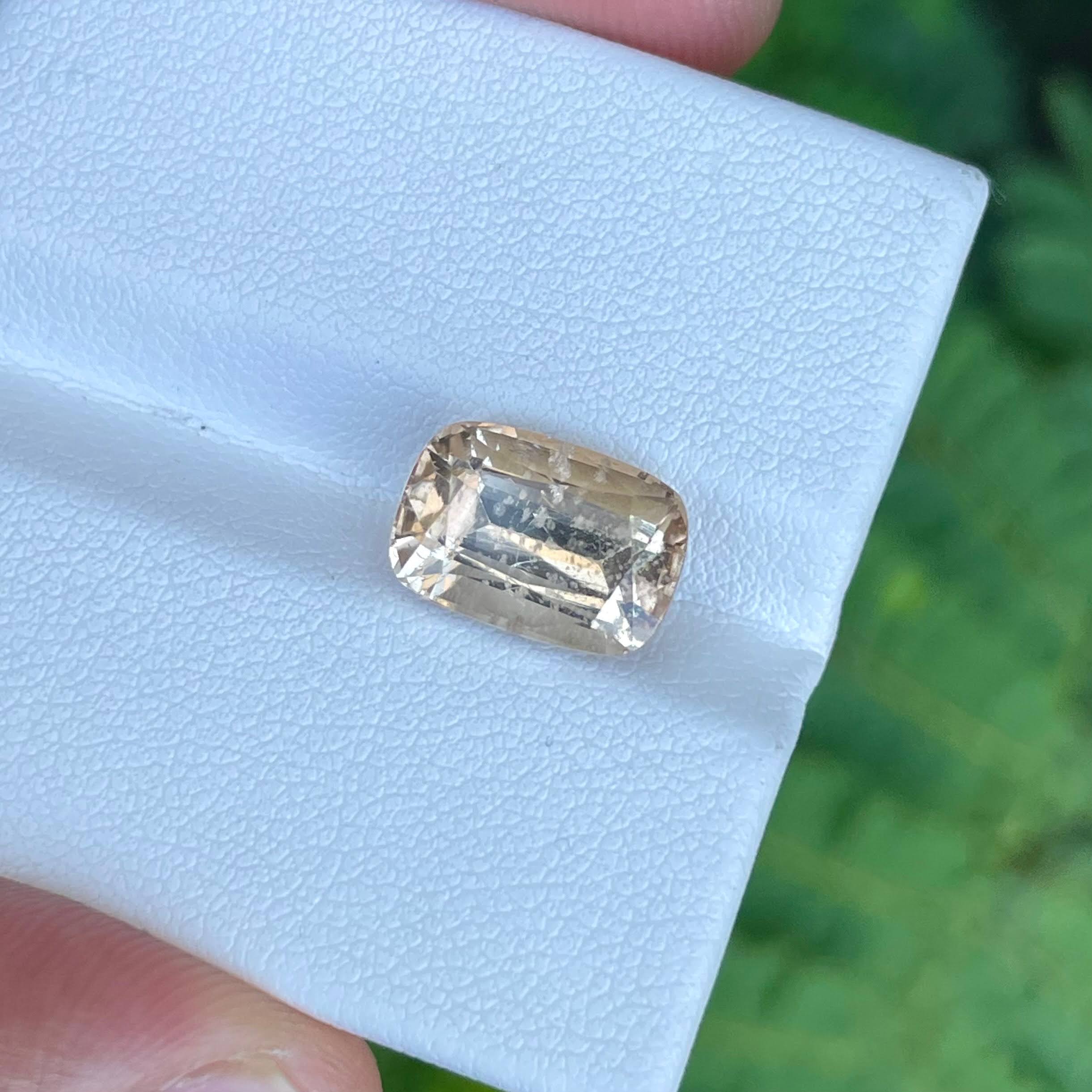 Topaz Gemstone — view 3