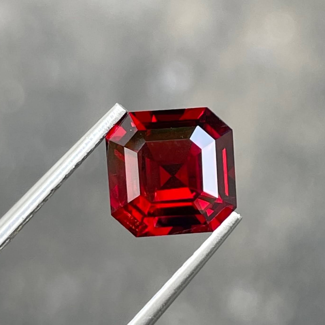 2.50 Carats Vivid Red Garnet Stone Asscher Cut Natural Tanzanian Gemstone — view 4