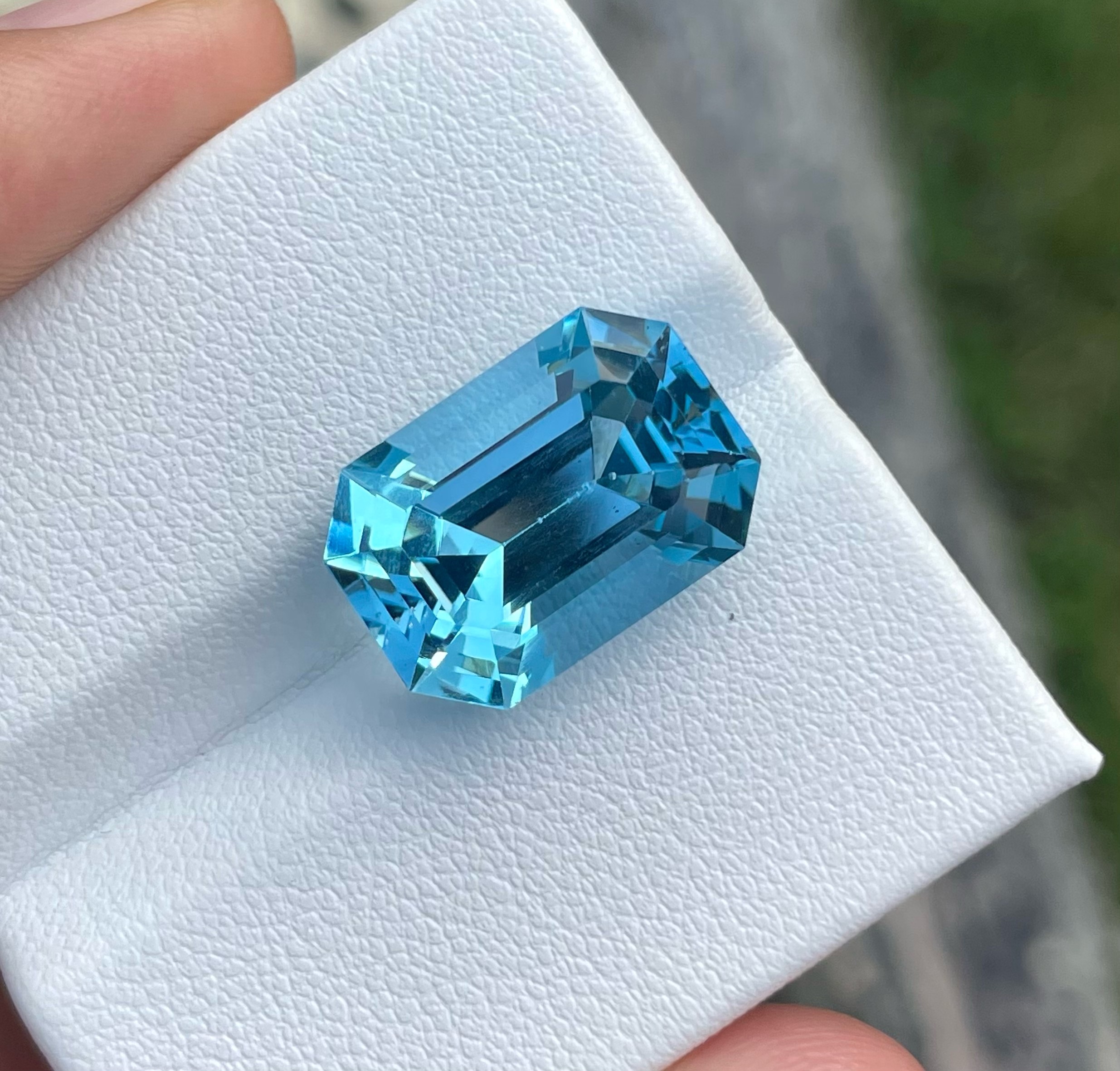 Swiss Topaz — view 3