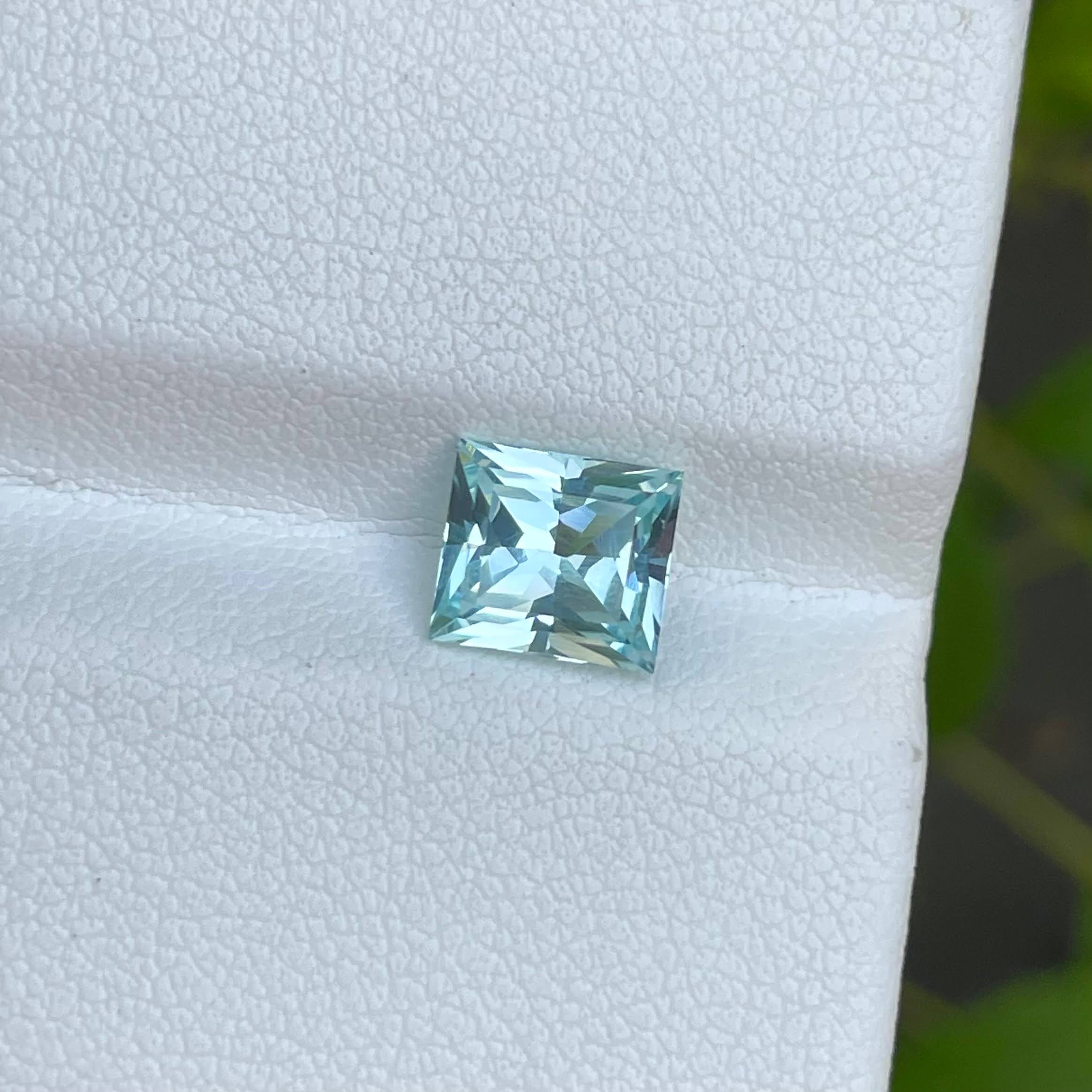 1.45 Carats Sea Blue Aquamarine Stone Baguette Cut Natural Nigerian Gemstone — view 2