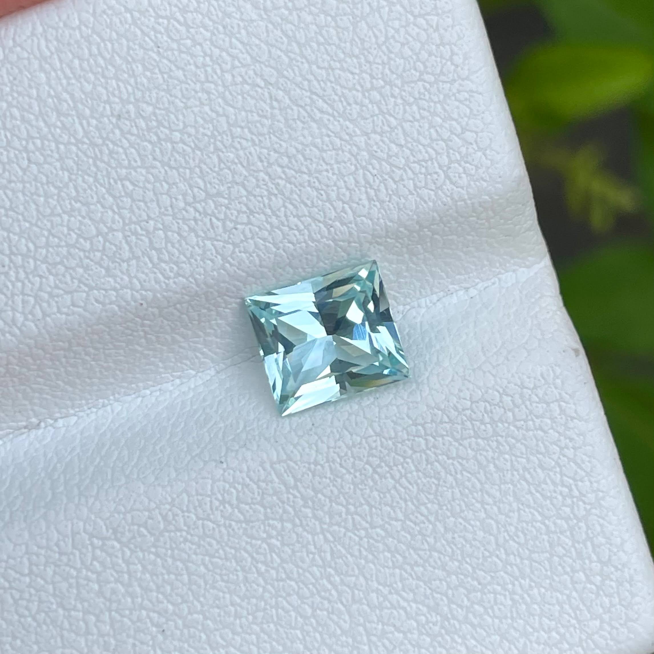 1.45 Carats Sea Blue Aquamarine Stone Baguette Cut Natural Nigerian Gemstone — view 3