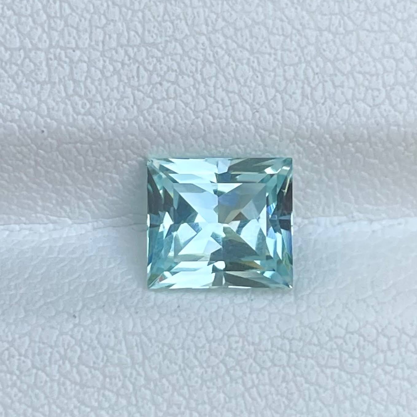 1.45 Carats Sea Blue Aquamarine Stone Baguette Cut Natural Nigerian Gemstone — view 4