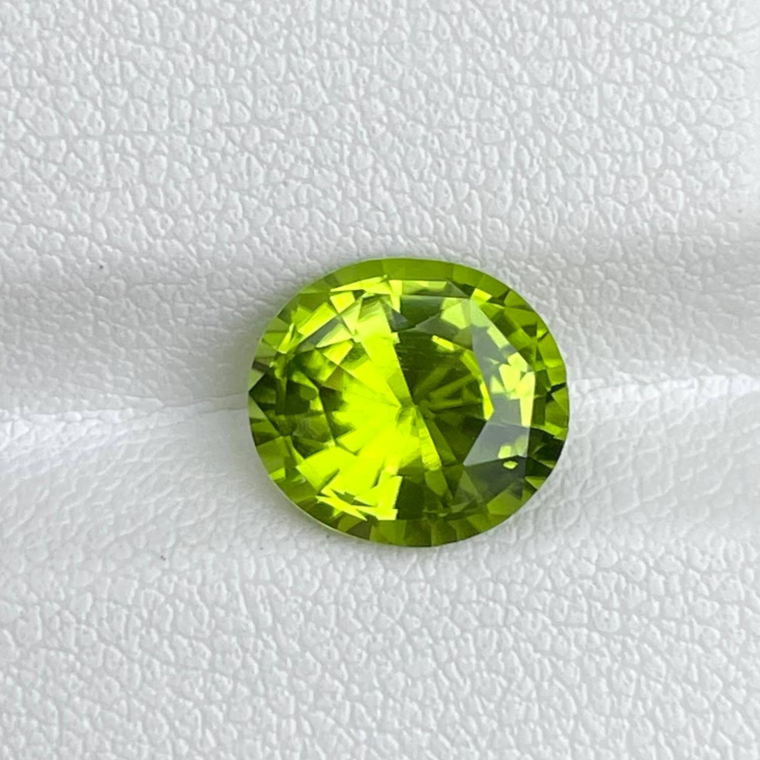 3.00 Carats Green Peridot Stone Mix Oval Cut Natural Pakistani Gemstone
