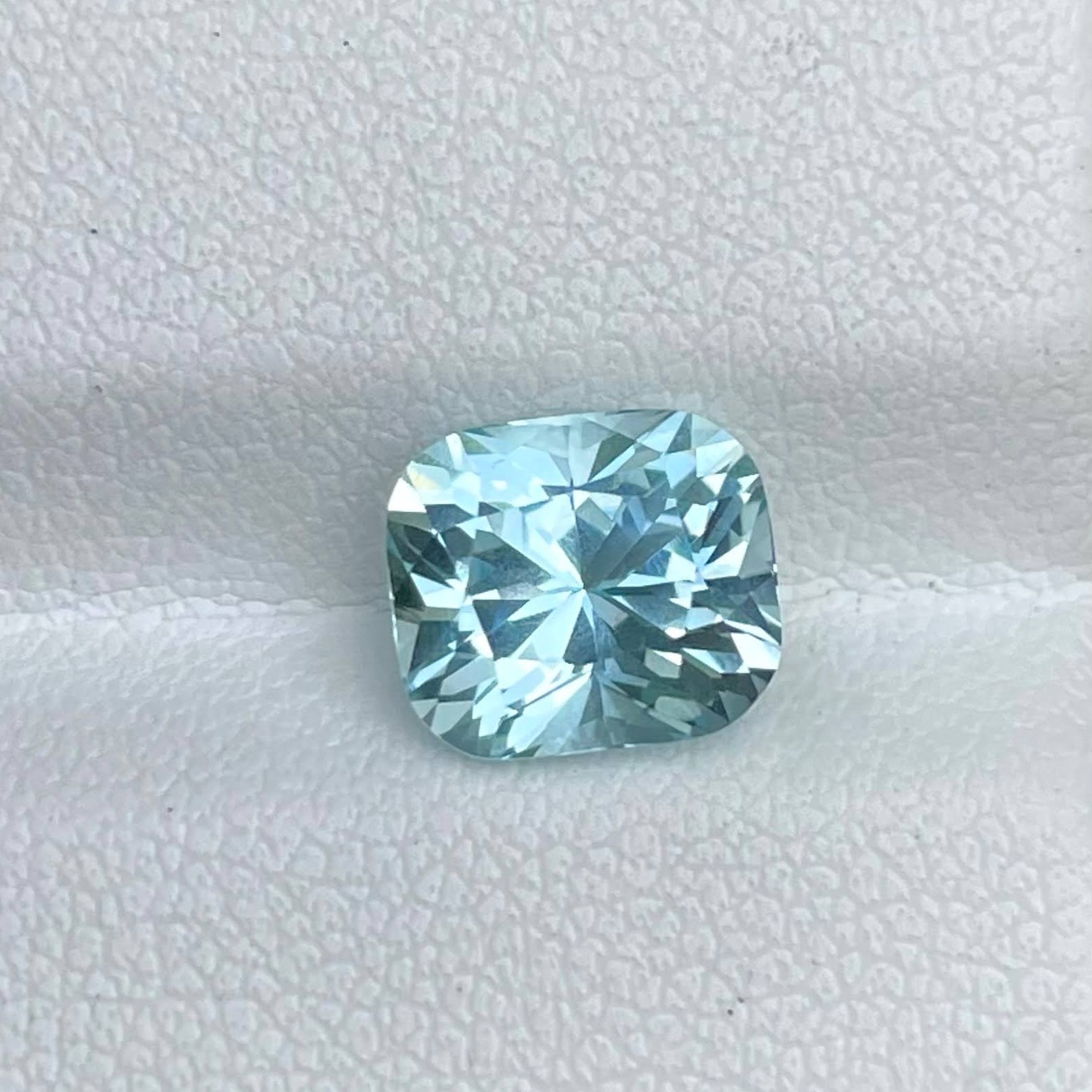 Aquamarine — view 4