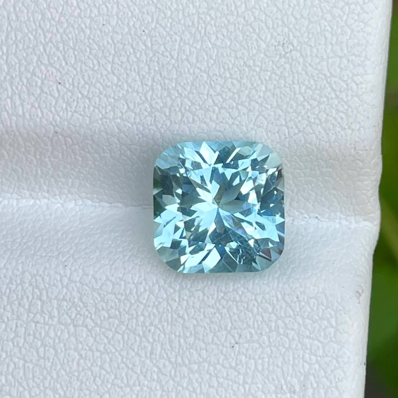 Light Blue Aquamarine Gemstone — view 4