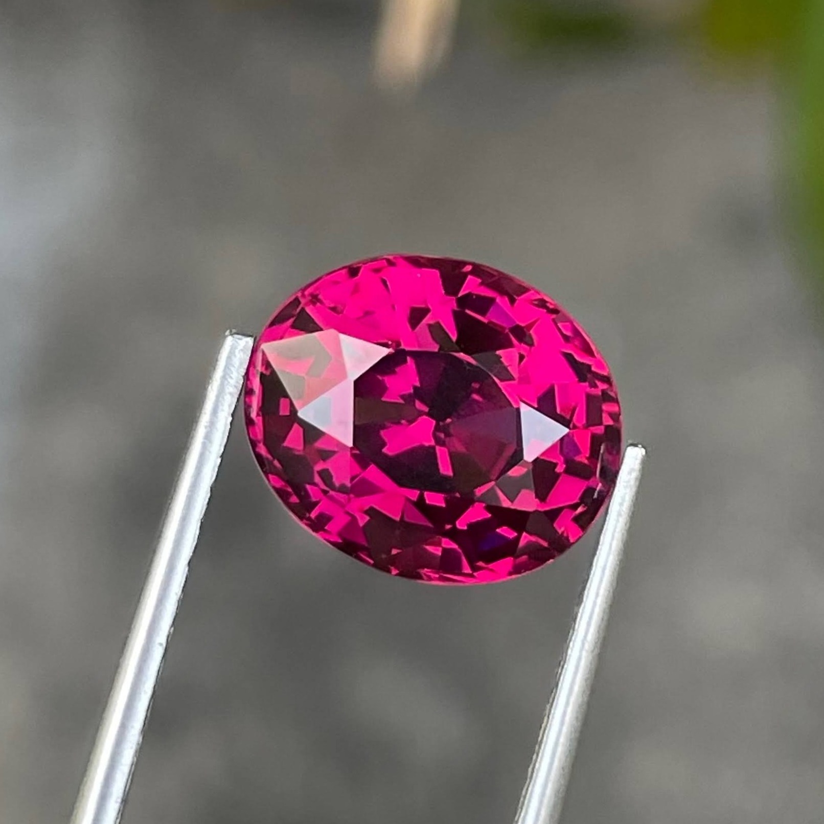 5.70 Carats Pinkish Red Garnet Fancy Oval Cut Natural Madagascar's Gemstone