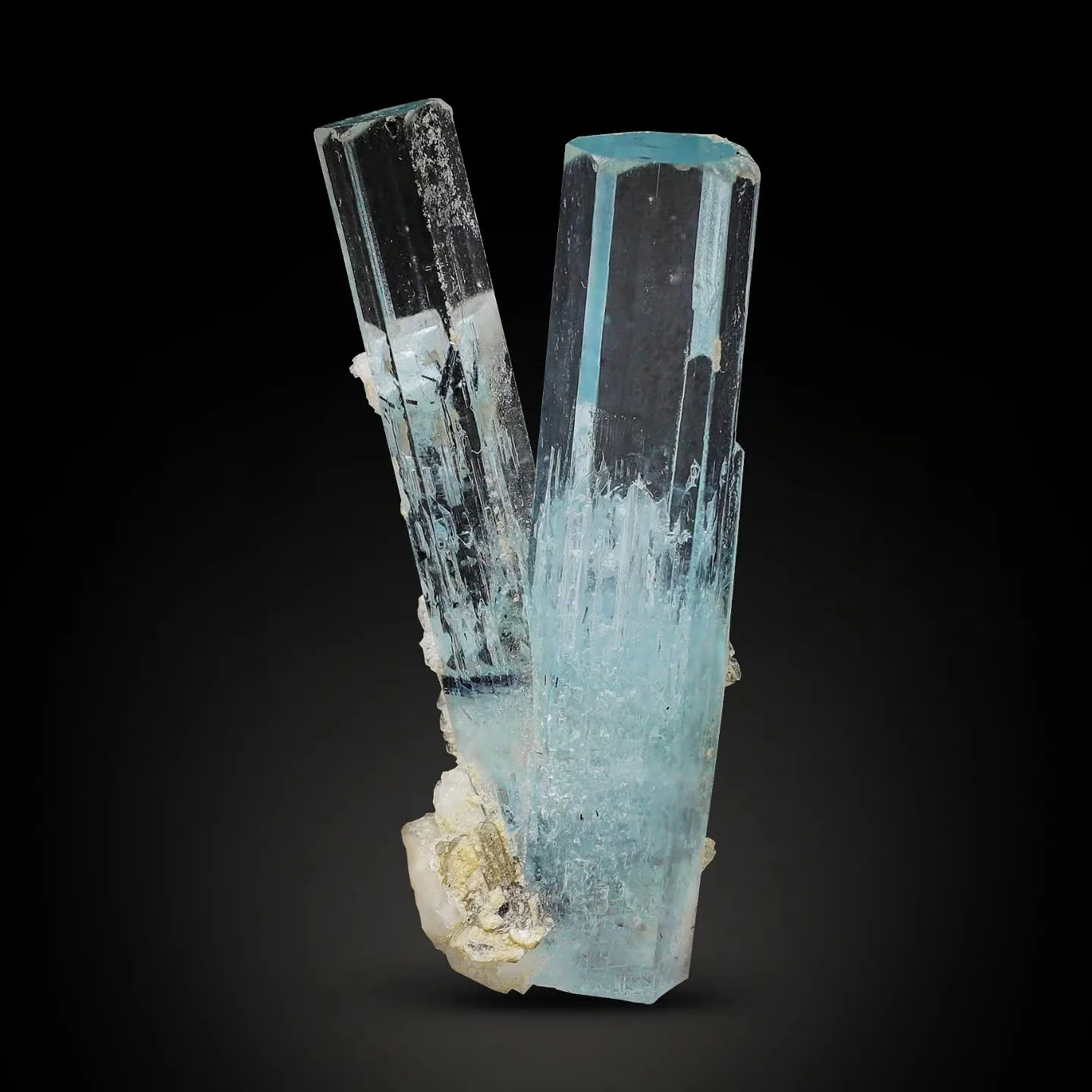 Isolated Gem Couple Of Aquamarine Crystals With Albite From Pakistan