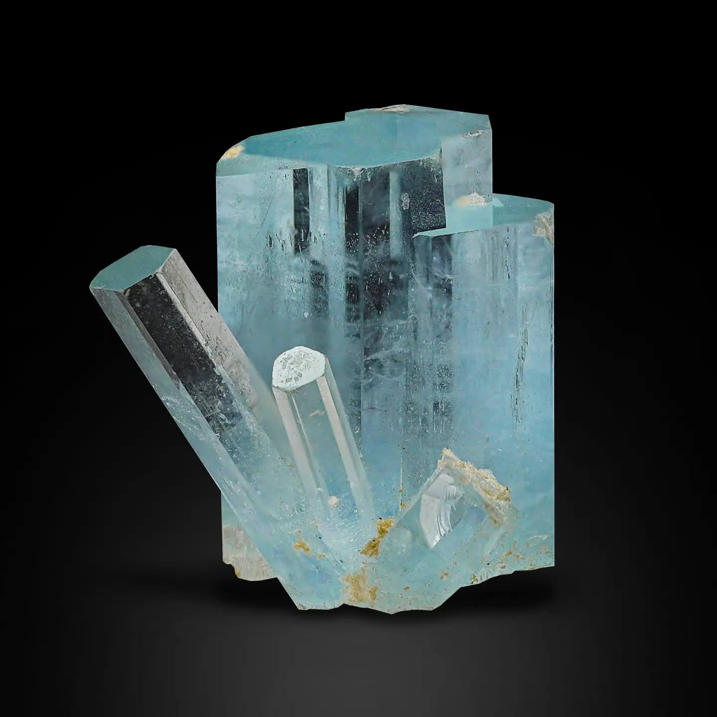 Adorable Blue Aquamarine With Perfect Side Crystals From Pakistan — view 2