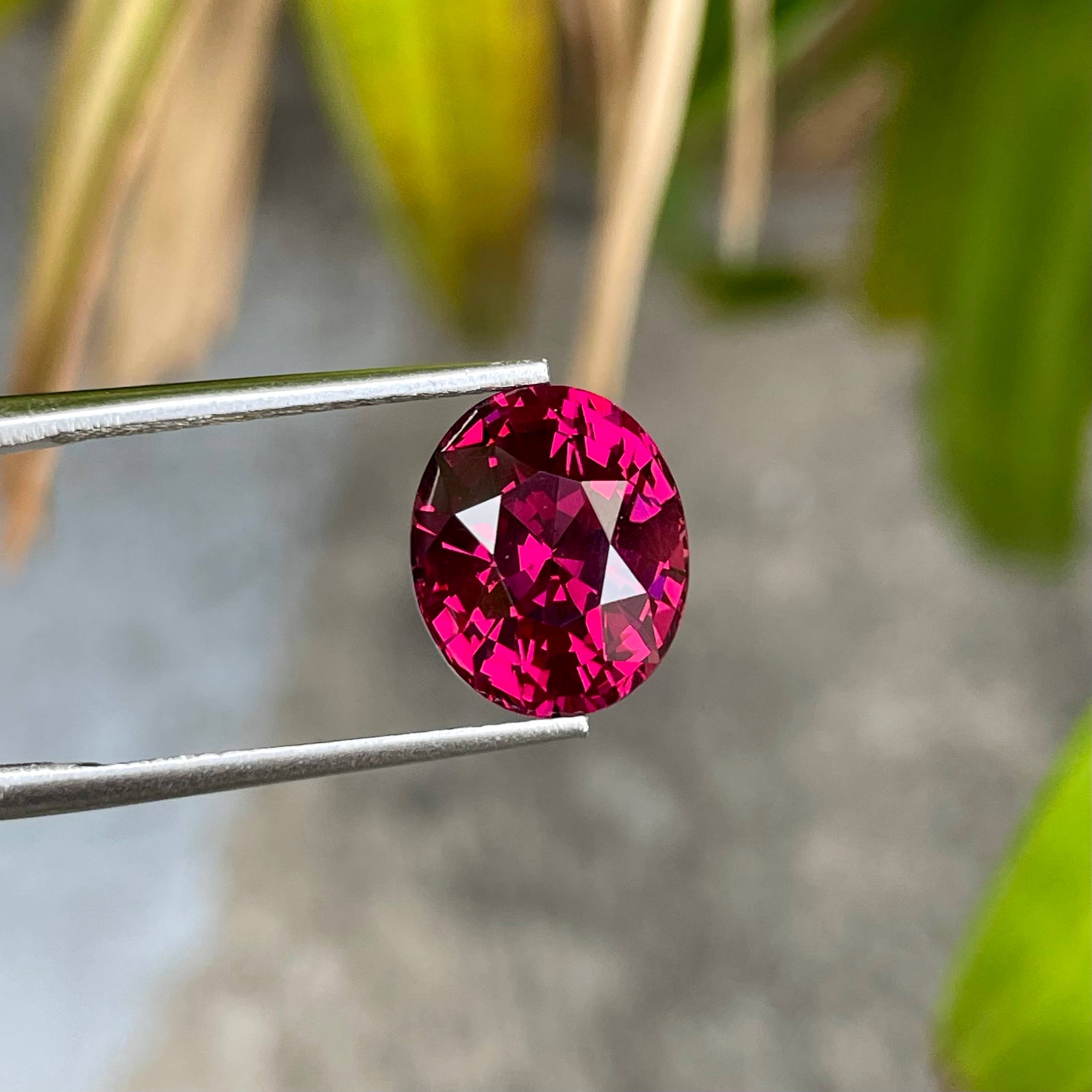 6.27 Carats Pinkish Red Garnet Fancy Oval Cut Natural Madagascar's Gemstone