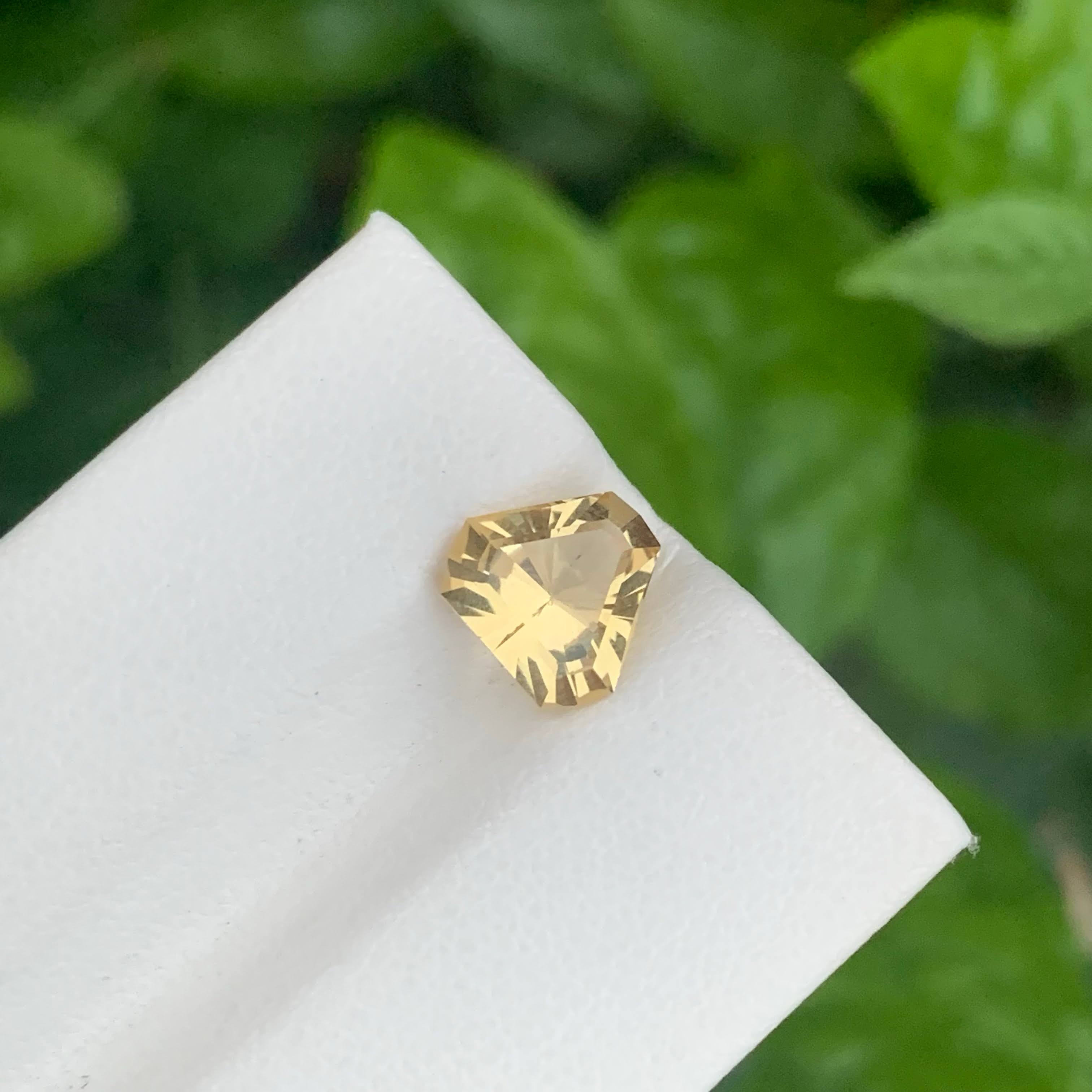1.65 Carats Orange Citrine Stone Trillion Cut Natural Brazilian Gemstone — view 3