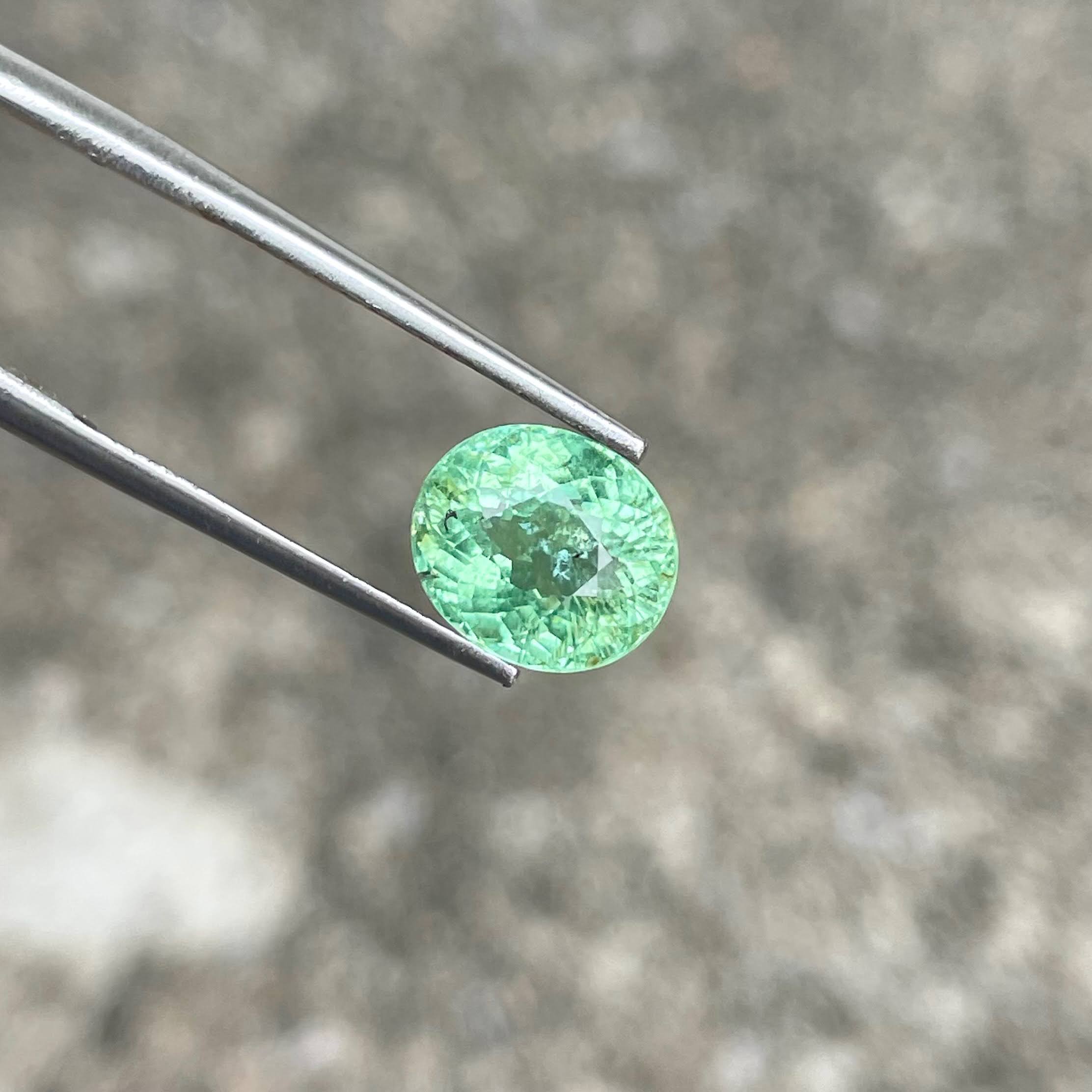 3.24 carats Paraiba Tourmaline Oval Cut Natural Stone from Mozambique — view 2