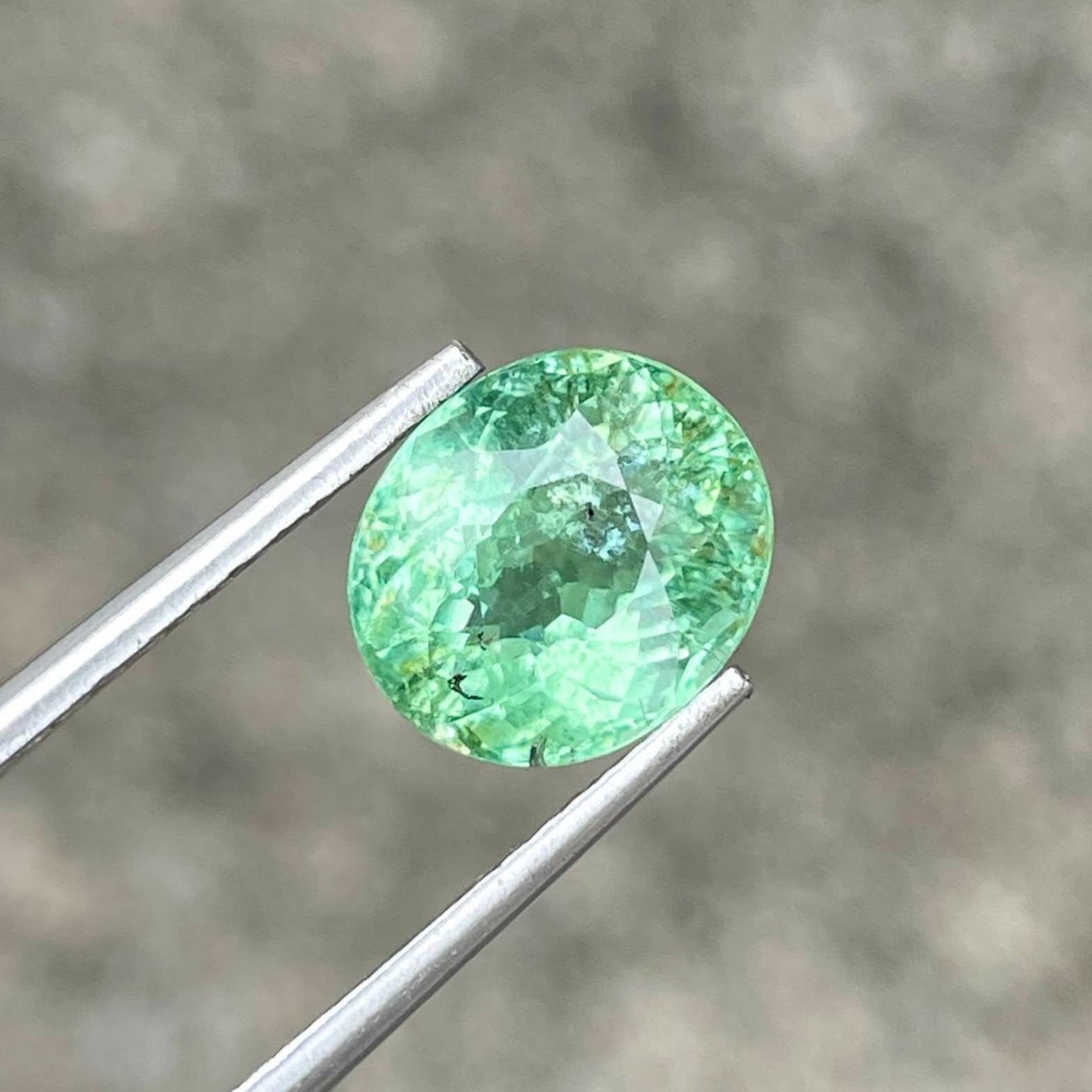 3.24 carats Paraiba Tourmaline Oval Cut Natural Stone from Mozambique — view 4