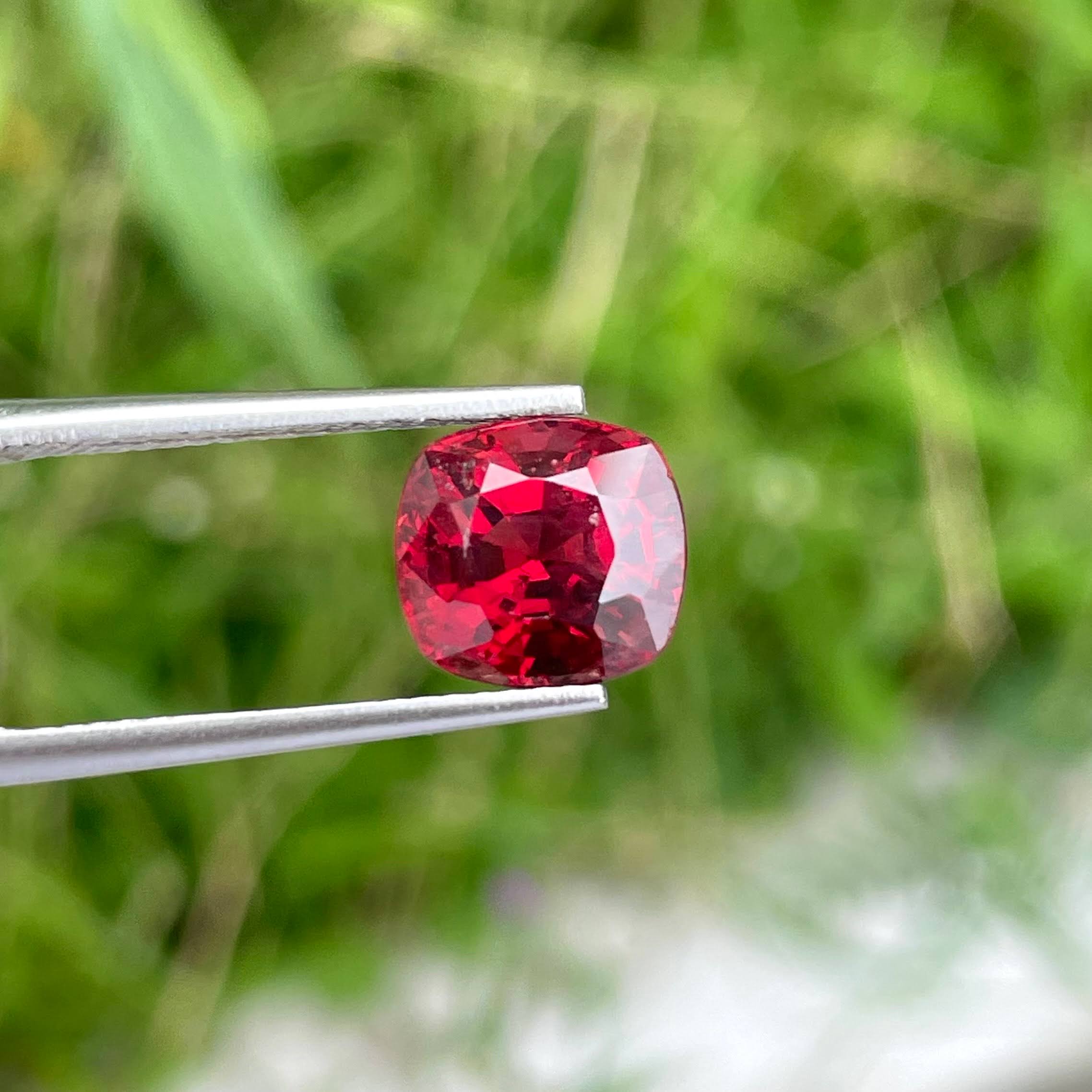 4.00 carats Red Garnet Stone Cushion Cut Natural Tanzanian Gemstone — view 1
