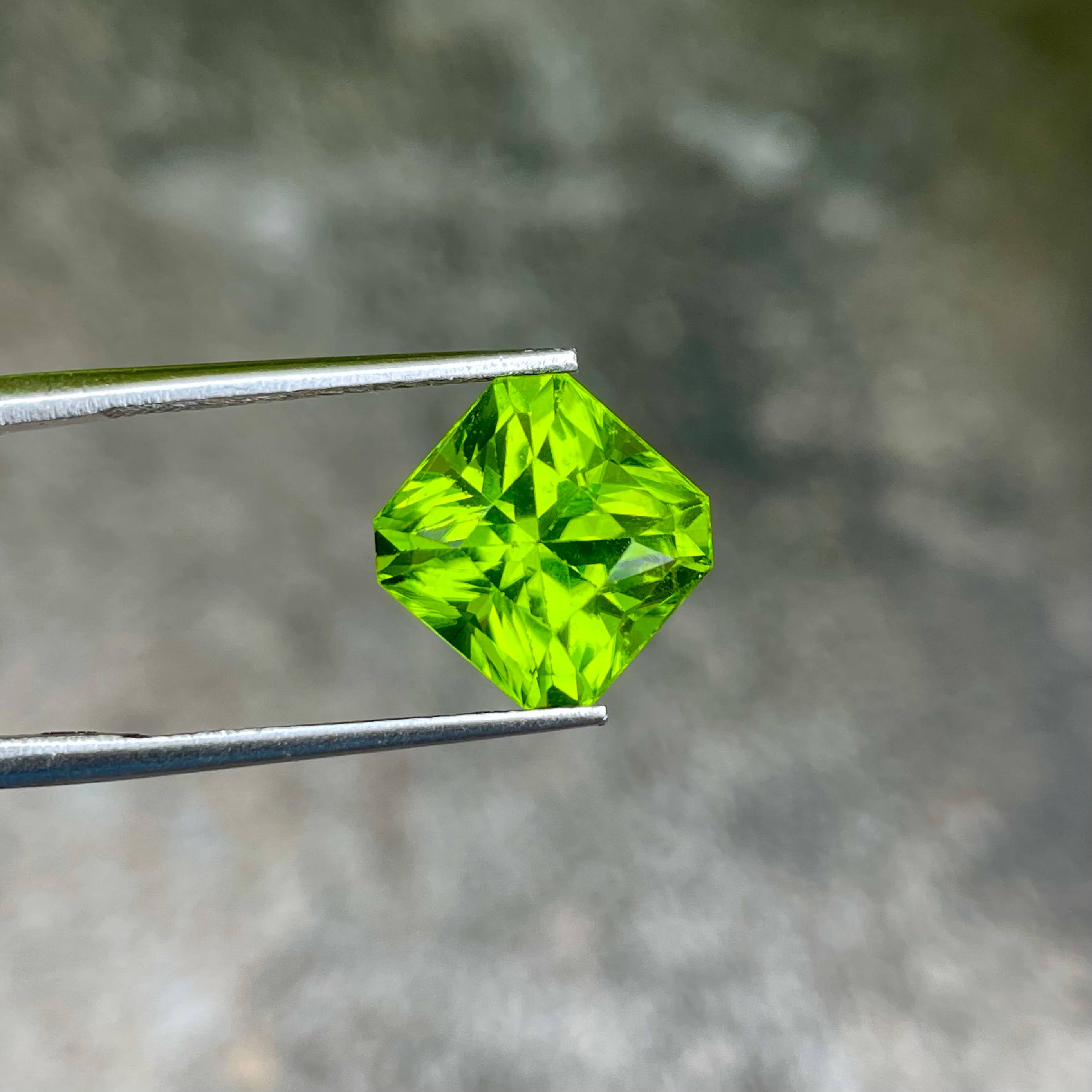 7.44 carats Peridot Stone Custom Precision Cut Natural Pakistani Gemstone